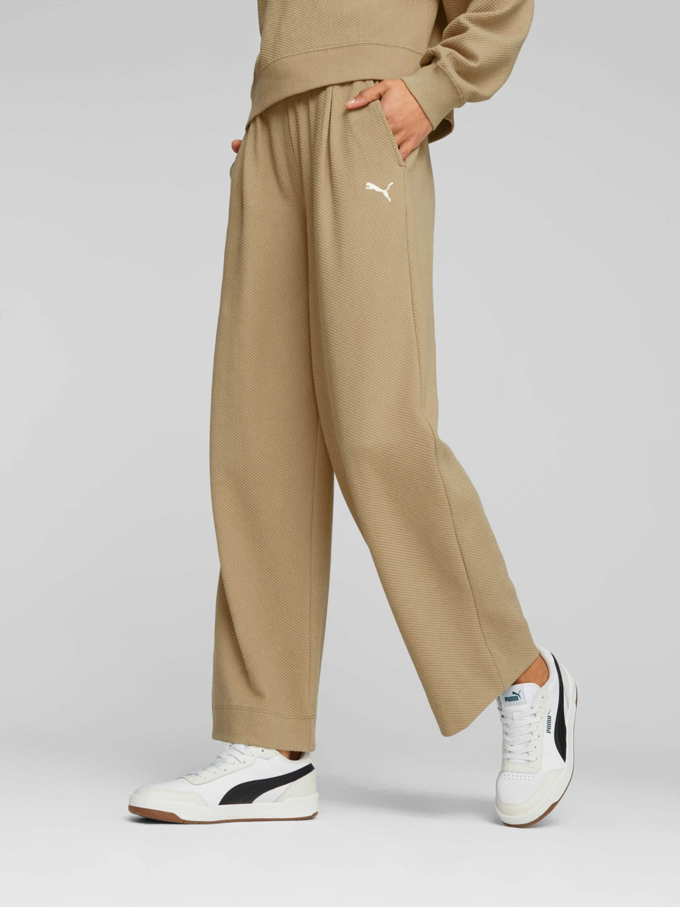 Брюки PUMA Her Straight Pants модель 676007 Брюки PUMA Her Straight Pants модель 676007 Фото