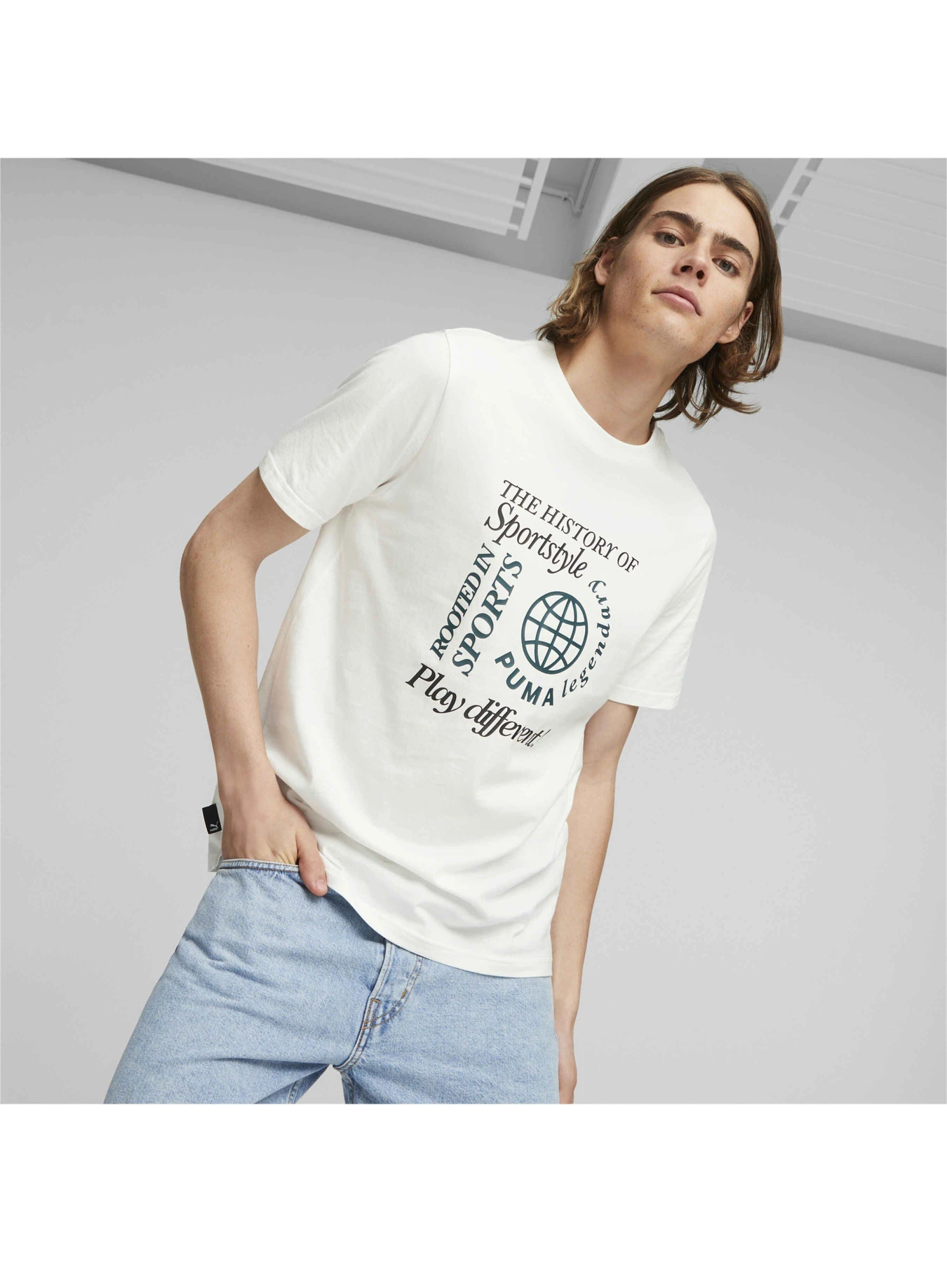 Футболки и поло PUMA Graphics Legacy Tee модель 622735 Футболки и поло PUMA Graphics Legacy Tee модель 622735 Фото