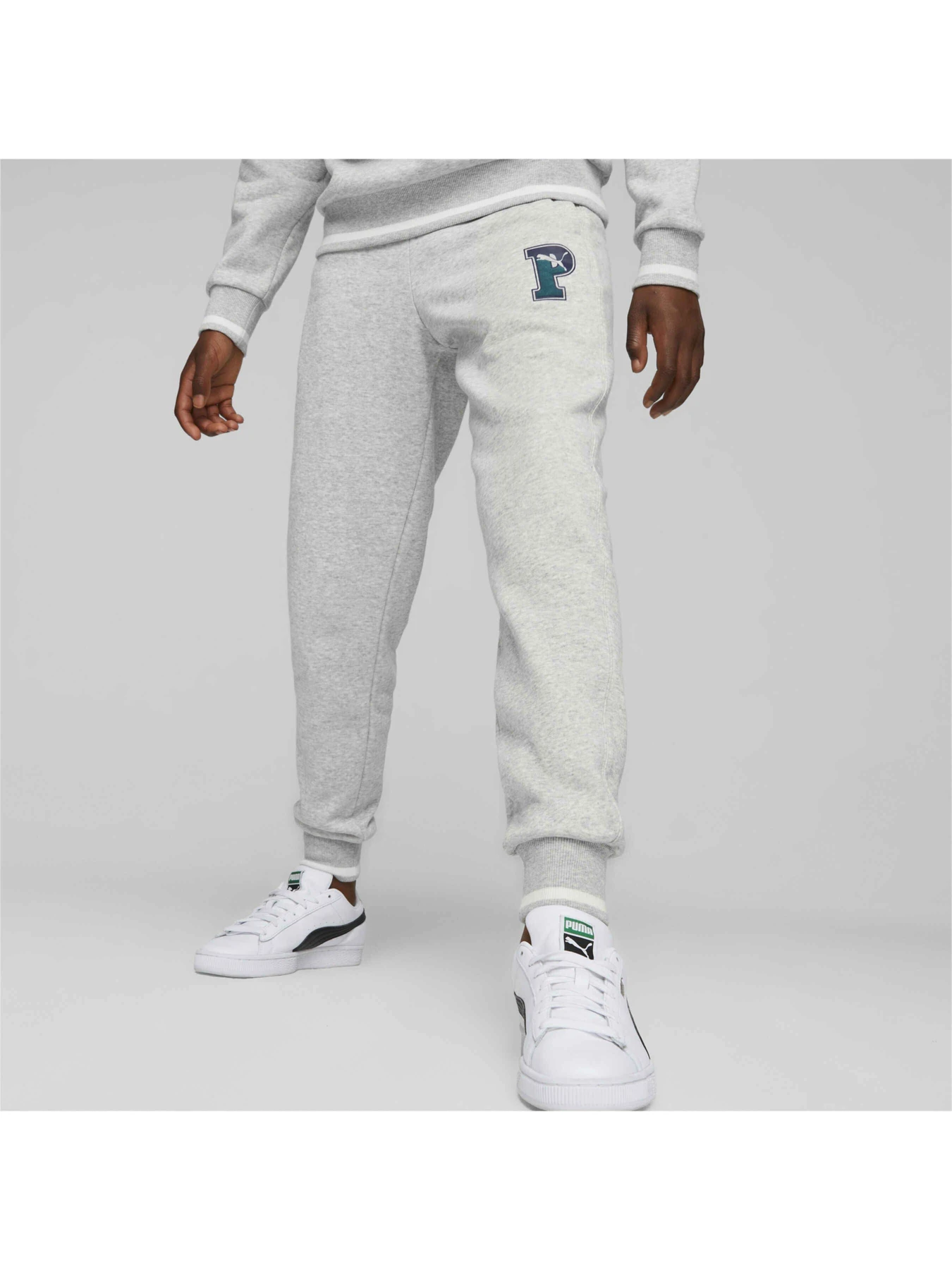 Штани PUMA Squad Sweatpants Fl Cl модель 676357 Фото