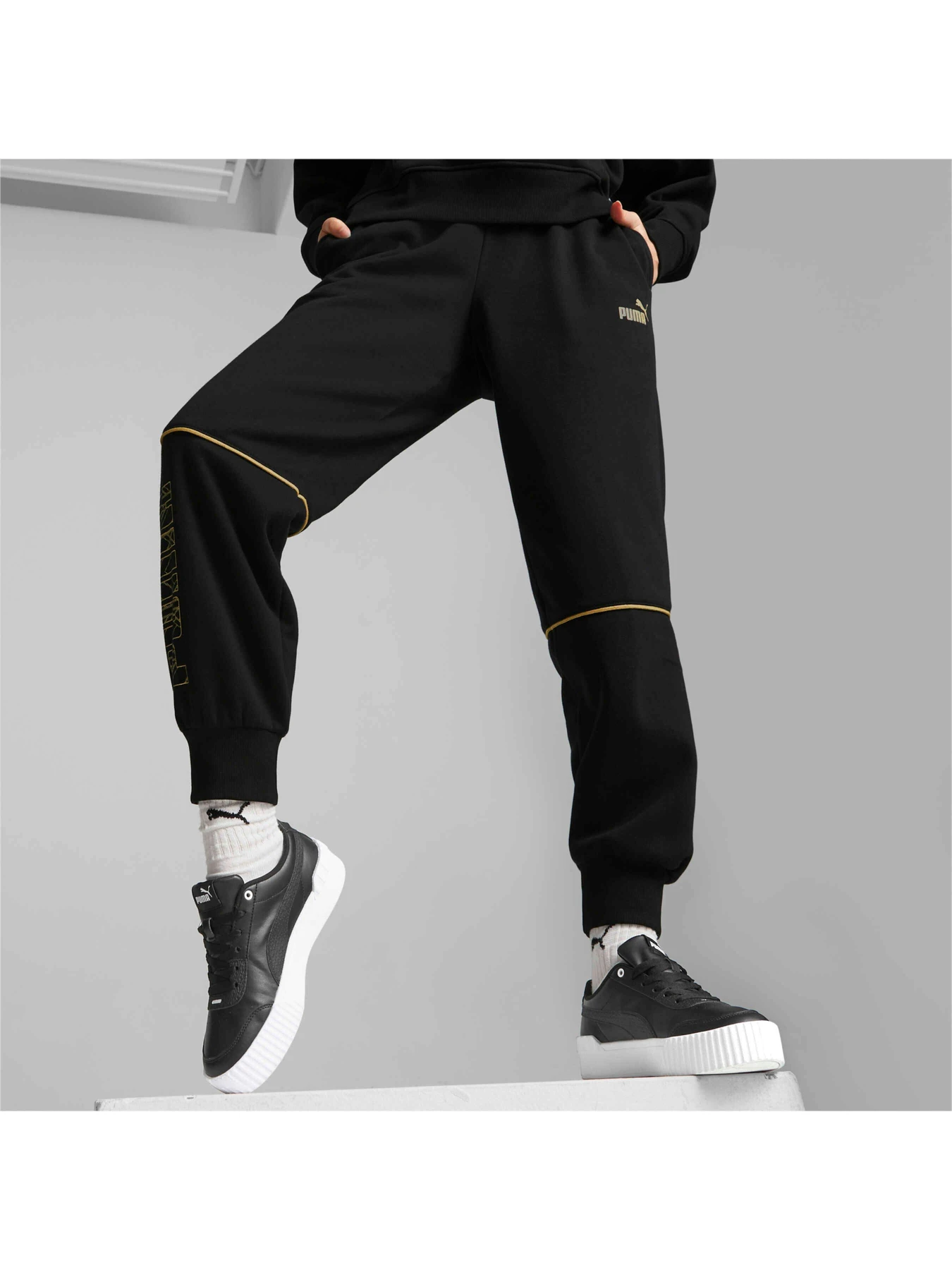 Штани PUMA Power Deco Glam Pants модель 671758 Штани PUMA Power Deco Glam Pants модель 671758 Фото