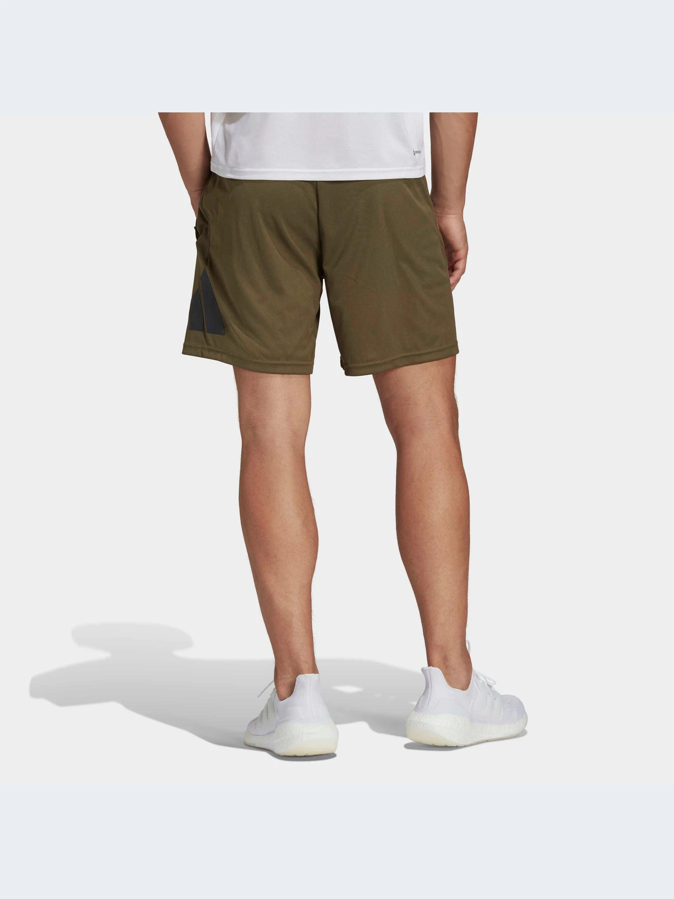 Шорты Adidas модель IB8123 Шорты Adidas модель IB8123 Фото
