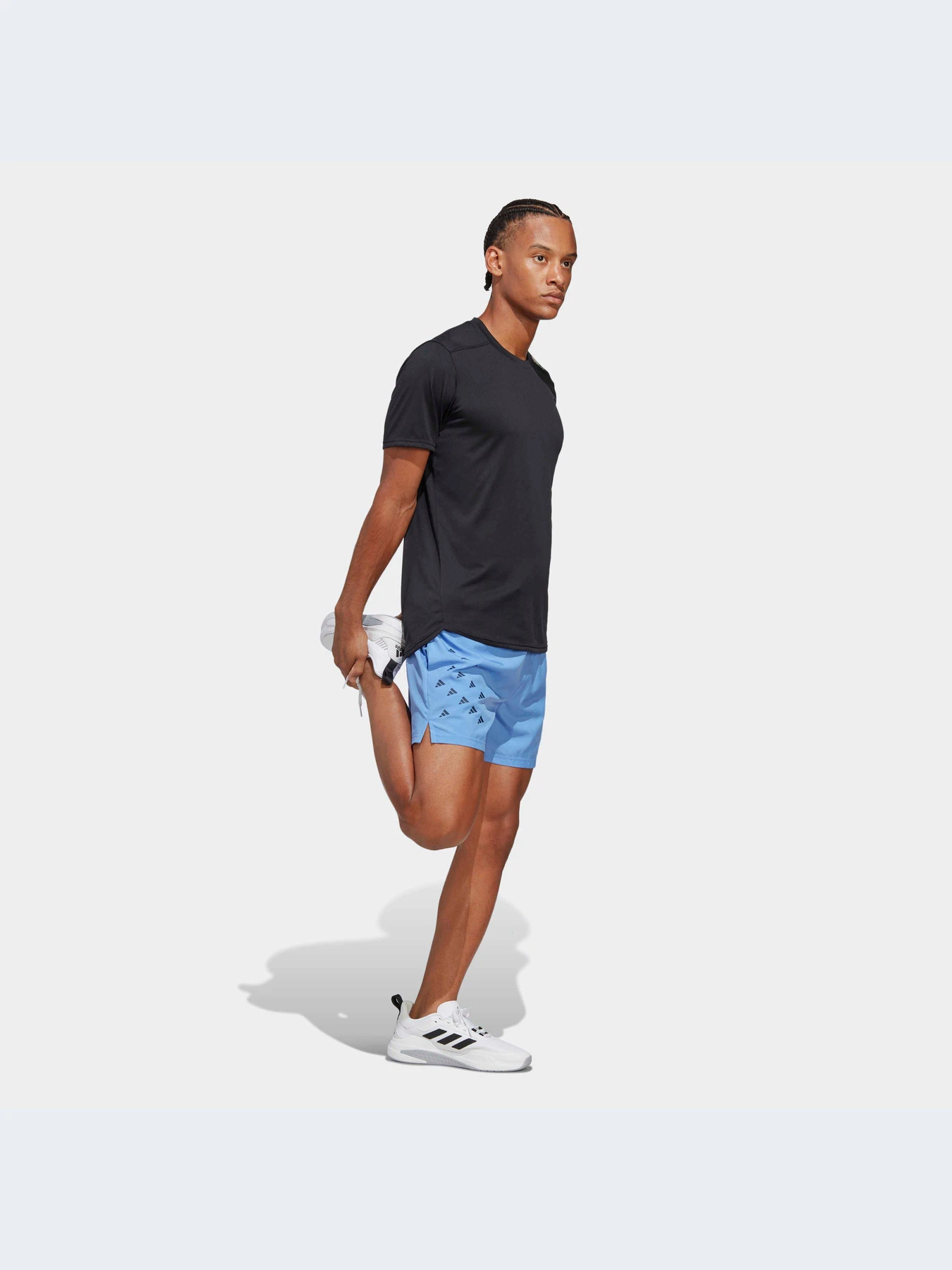 Шорты Adidas Graphics модель HN0797 Шорты Adidas Graphics модель HN0797 Фото