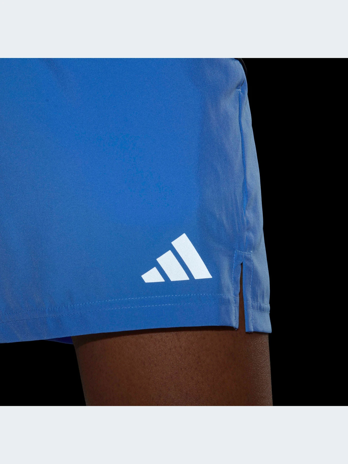 Шорты Adidas Graphics модель HN0797 Шорты Adidas Graphics модель HN0797 Фото