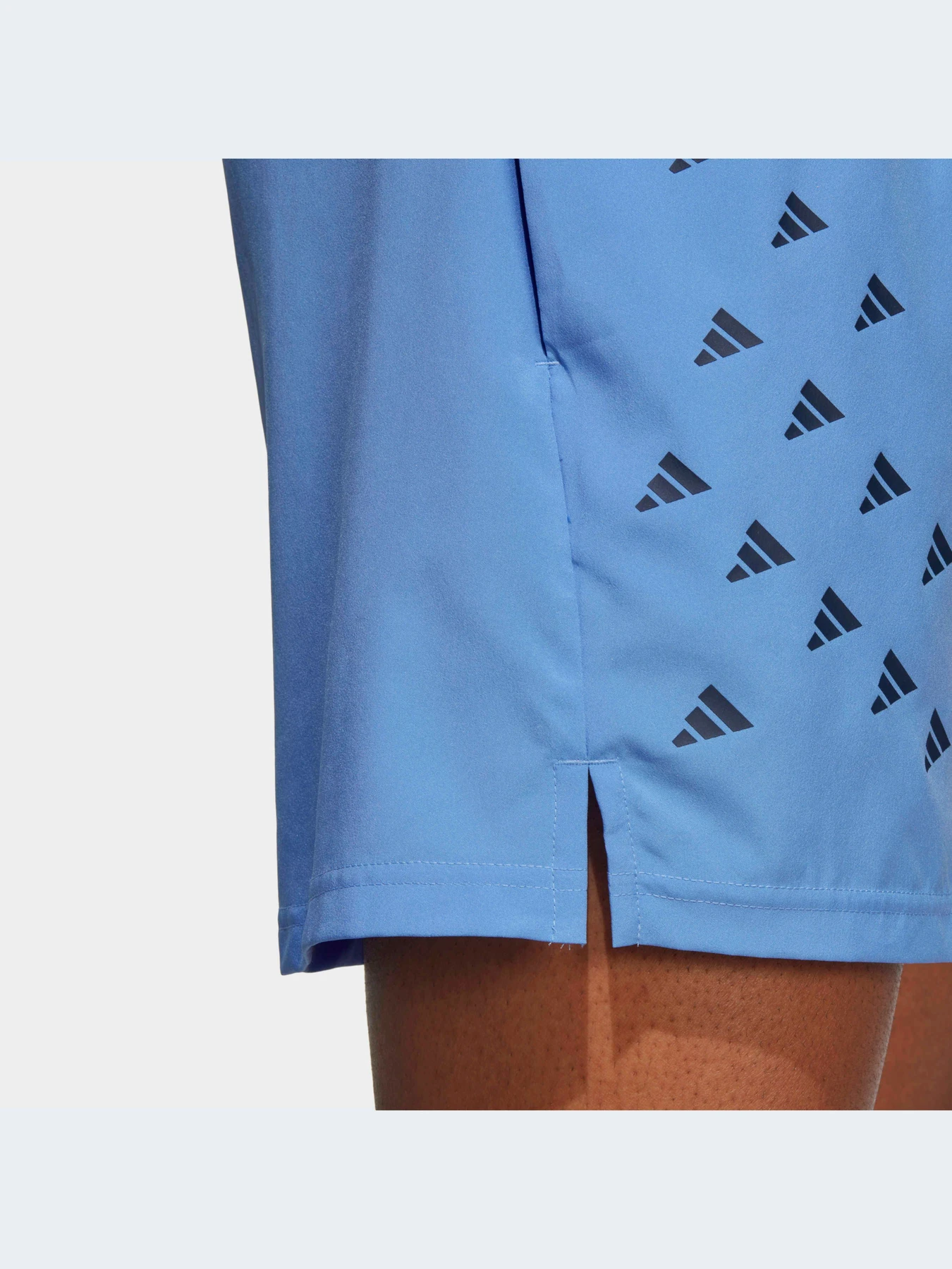 Шорты Adidas Graphics модель HN0797 Шорты Adidas Graphics модель HN0797 Фото
