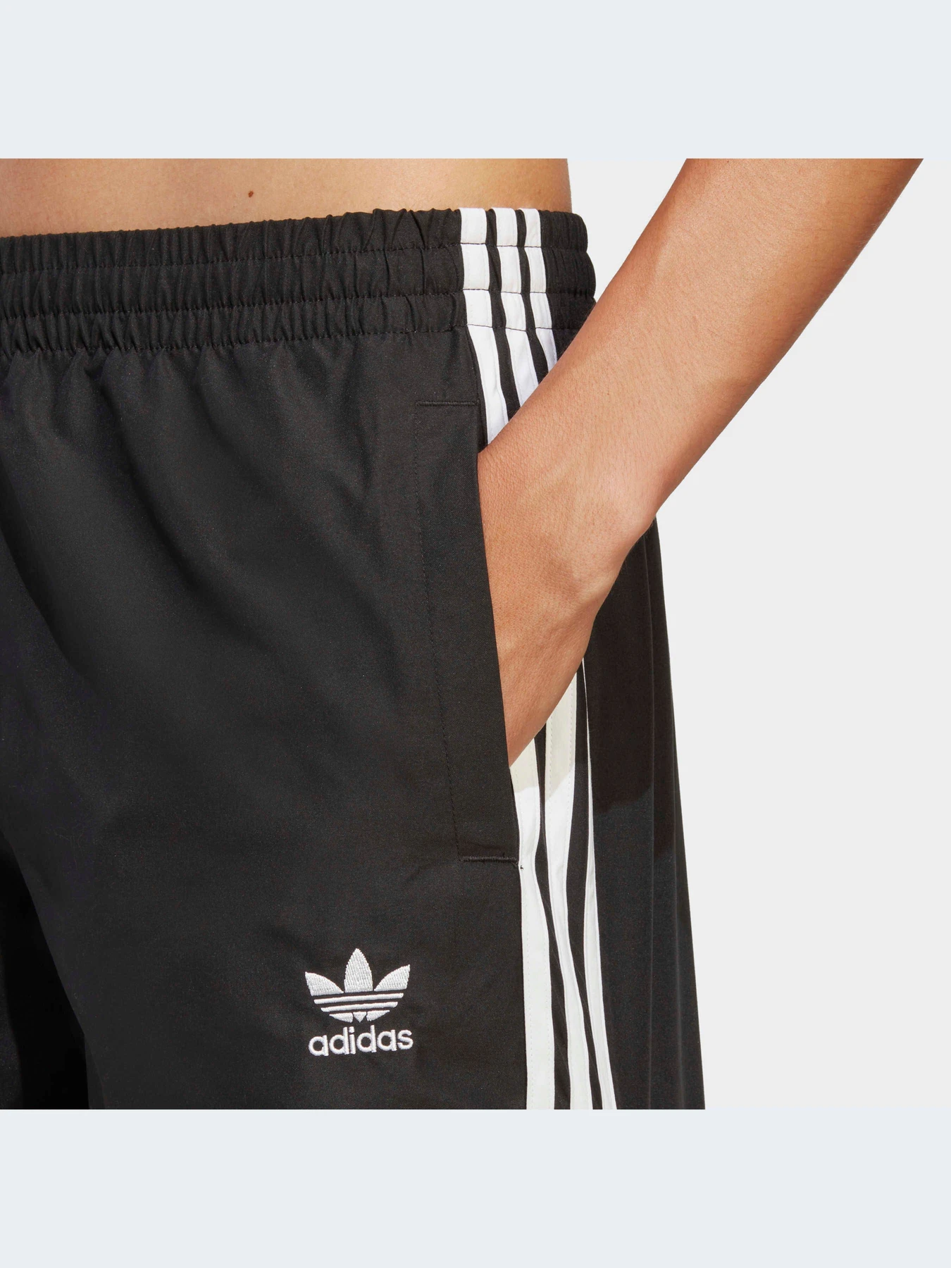 Одяг для пляжу Adidas Adicolor модель HT4419 Одяг для пляжу Adidas Adicolor модель HT4419 Фото
