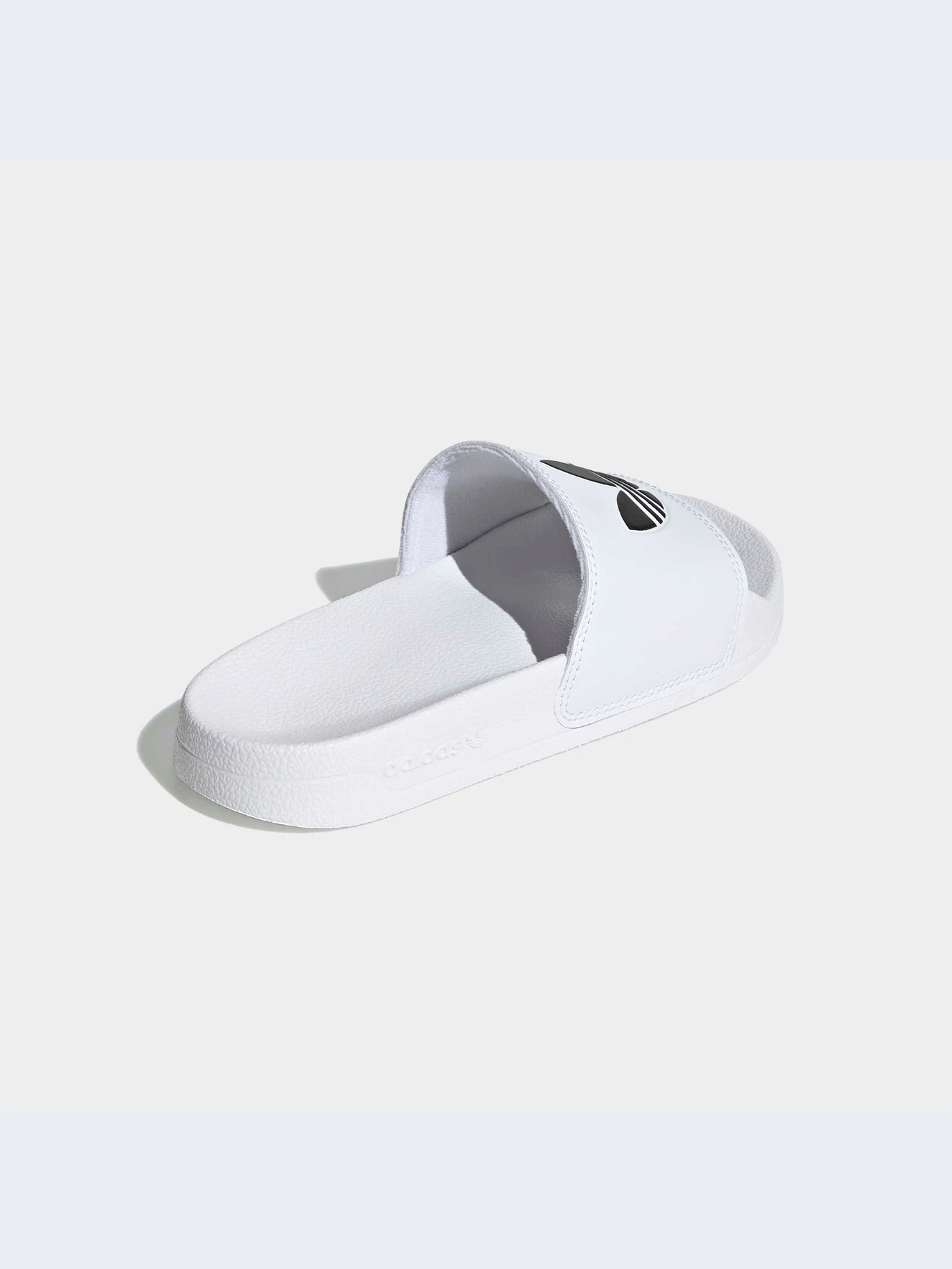 Шлёпанцы Adidas Adilette модель EG8272 Фото