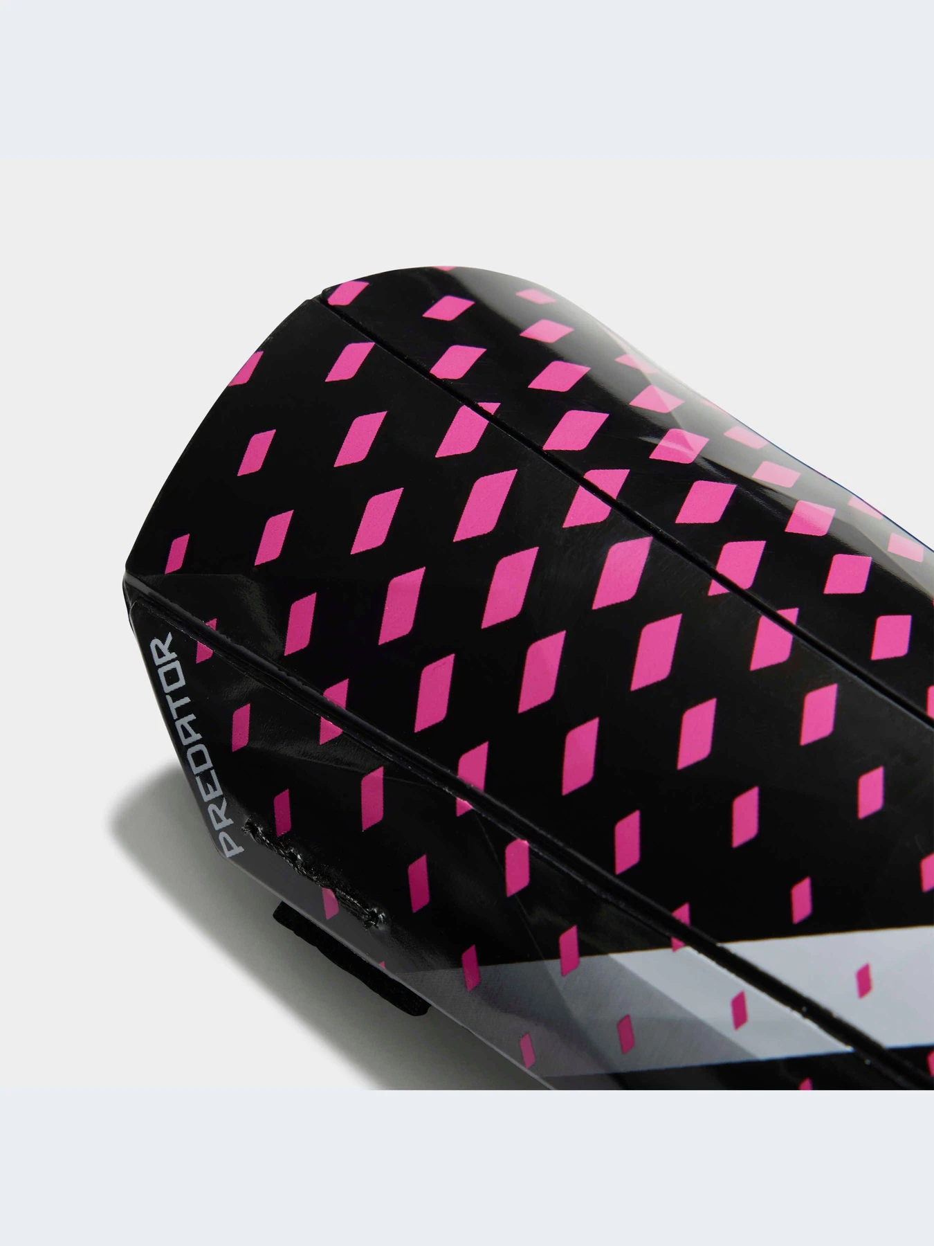 Щитки Adidas Predator модель HN5582 Щитки Adidas Predator модель HN5582 Фото