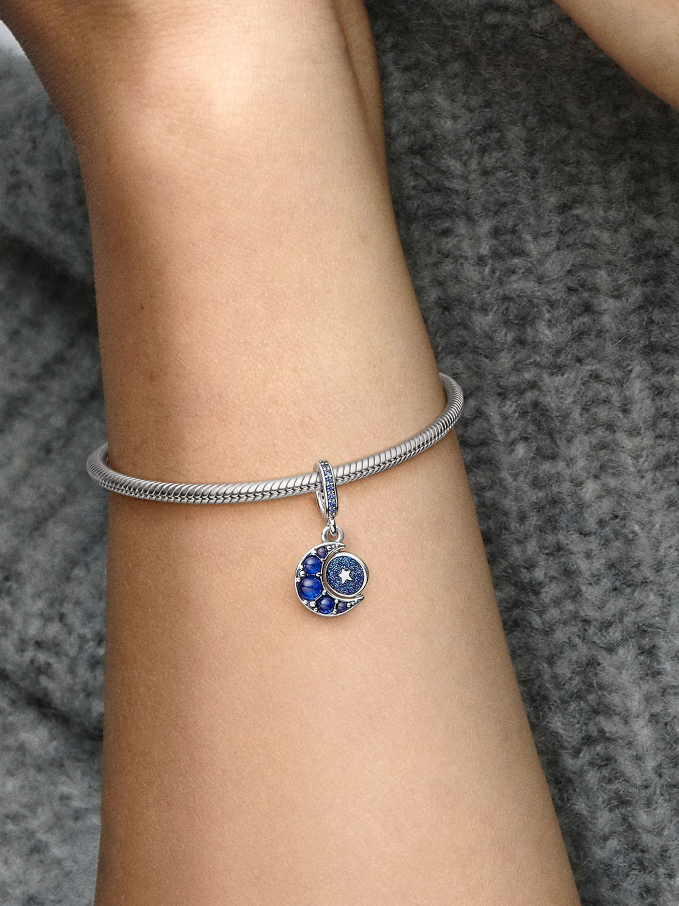 Класичні PANDORA модель 792979C01 Класичні PANDORA модель 792979C01 Фото