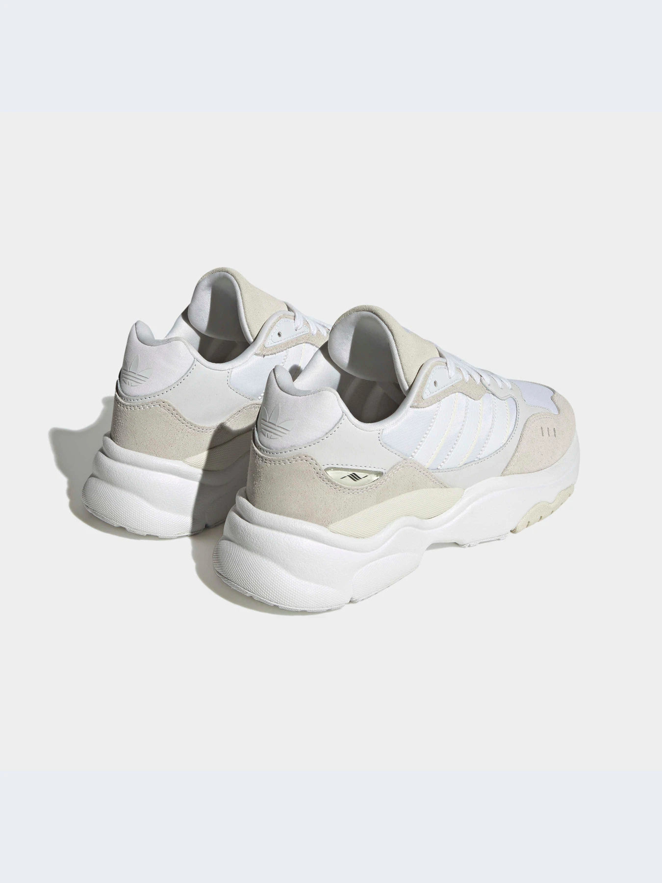 Кроссовки Adidas Retropy модель HP6366 Кроссовки Adidas Retropy модель HP6366 Фото