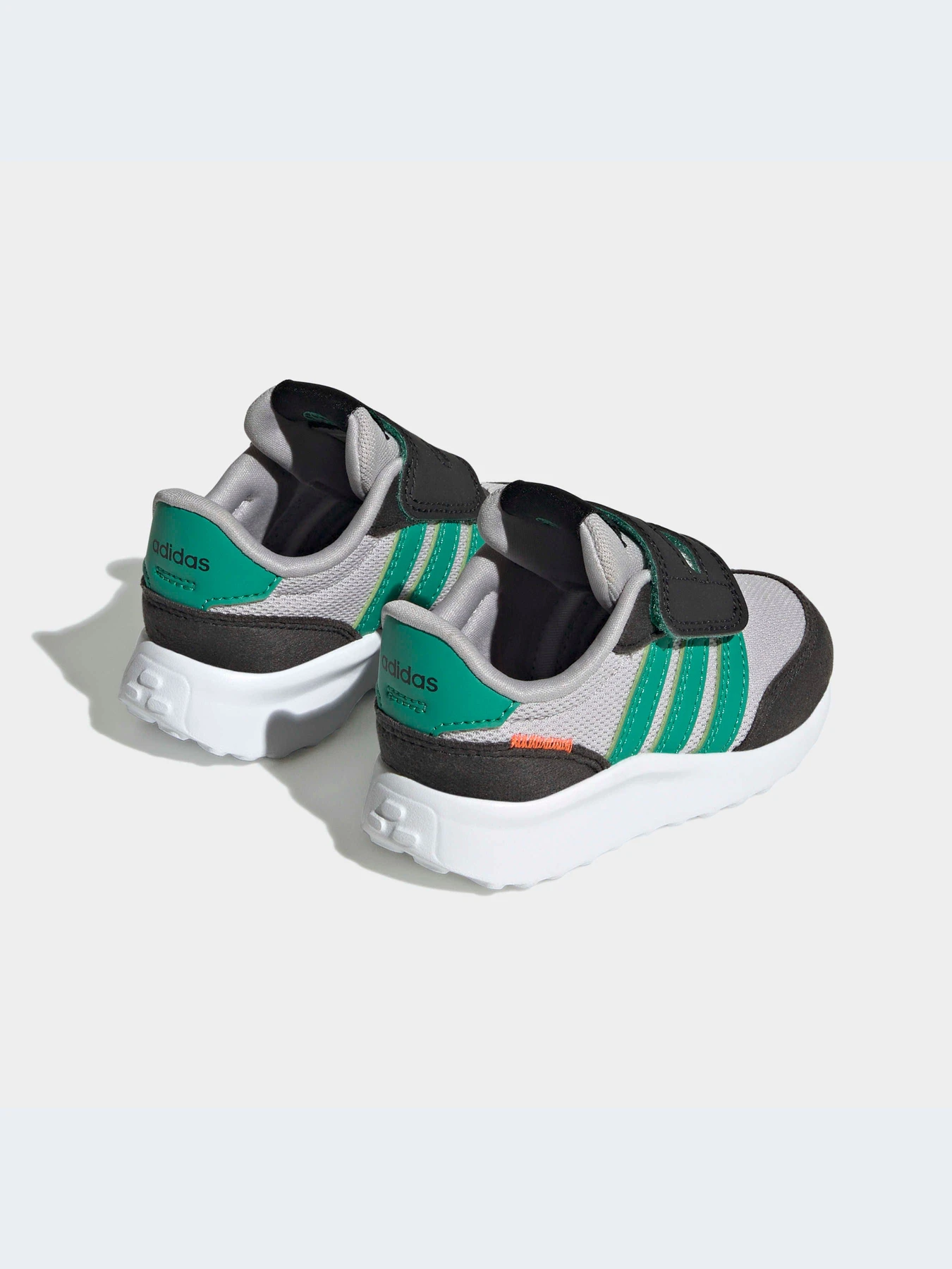 Кроссовки Adidas модель HP7666 Фото