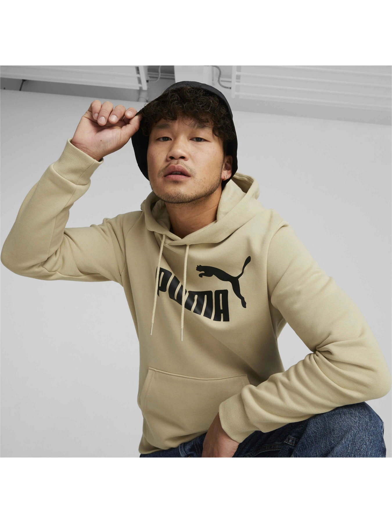Худі та світшоти PUMA Ess Big Logo Hoodie модель 586687 Худі та світшоти PUMA Ess Big Logo Hoodie модель 586687 Фото