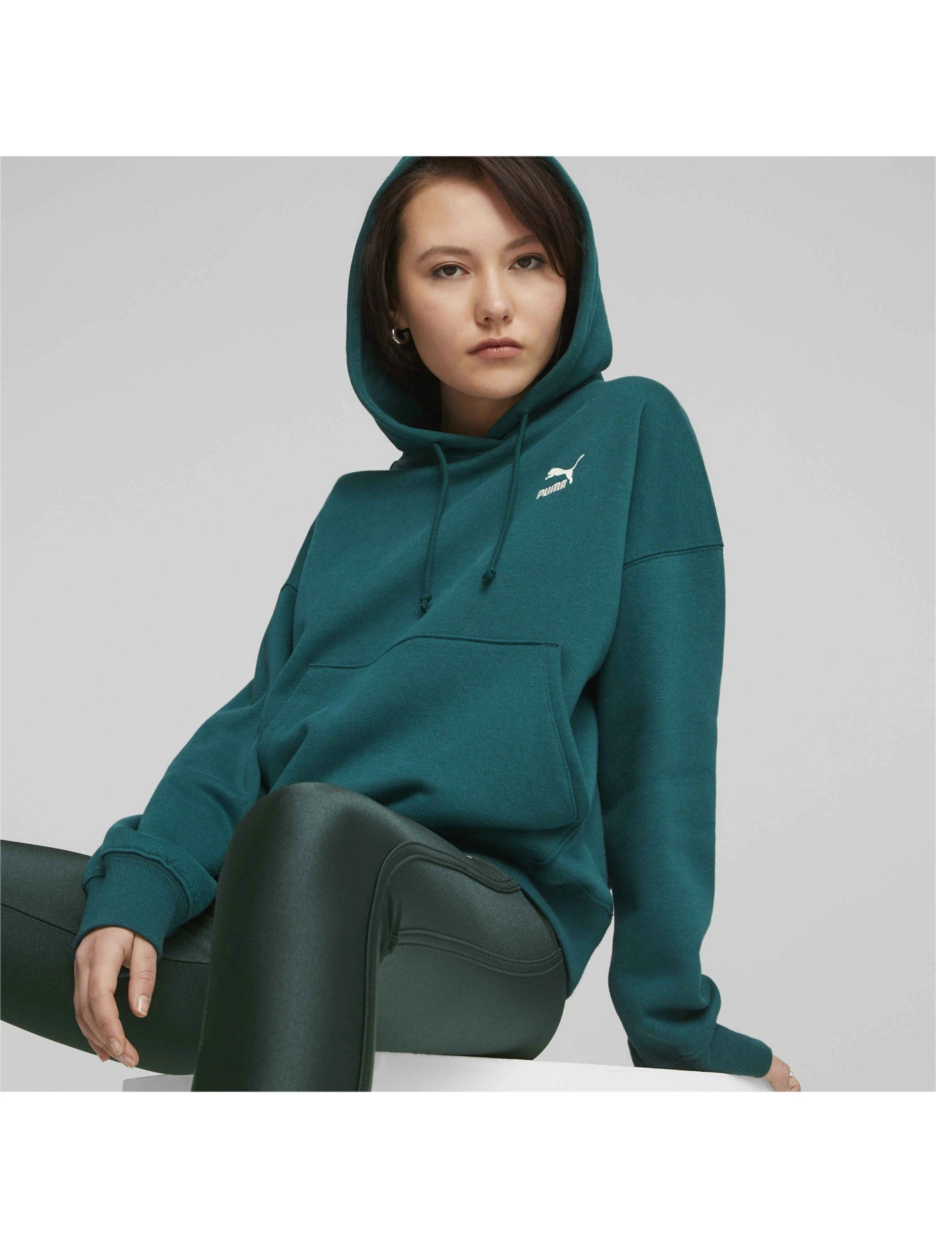 Худі та світшоти PUMA Classics Oversized Hoodie модель 621407 Худі та світшоти PUMA Classics Oversized Hoodie модель 621407 Фото