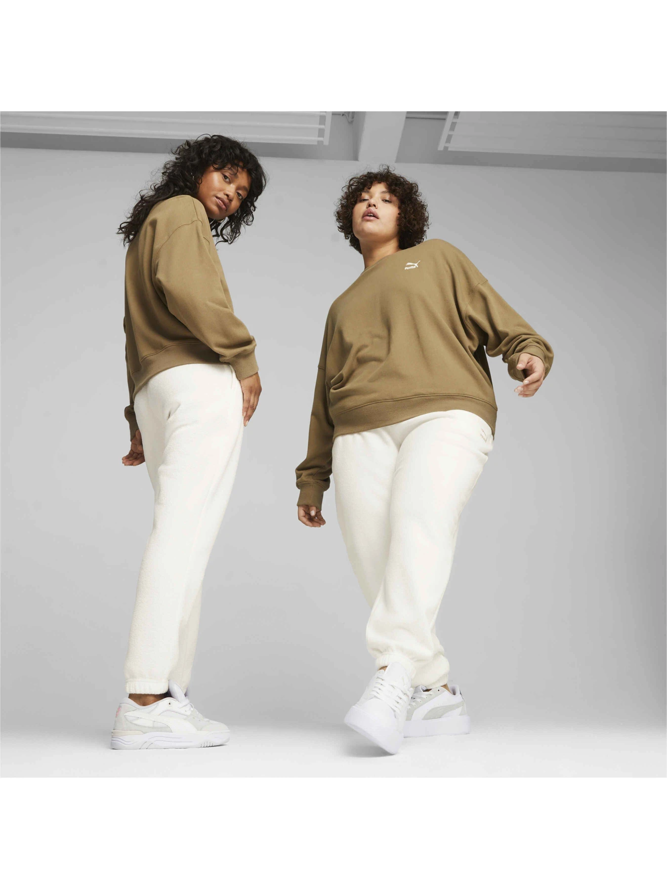 Штани PUMA Classics Fleece Sweatpants модель 621414 Штани PUMA Classics Fleece Sweatpants модель 621414 Фото