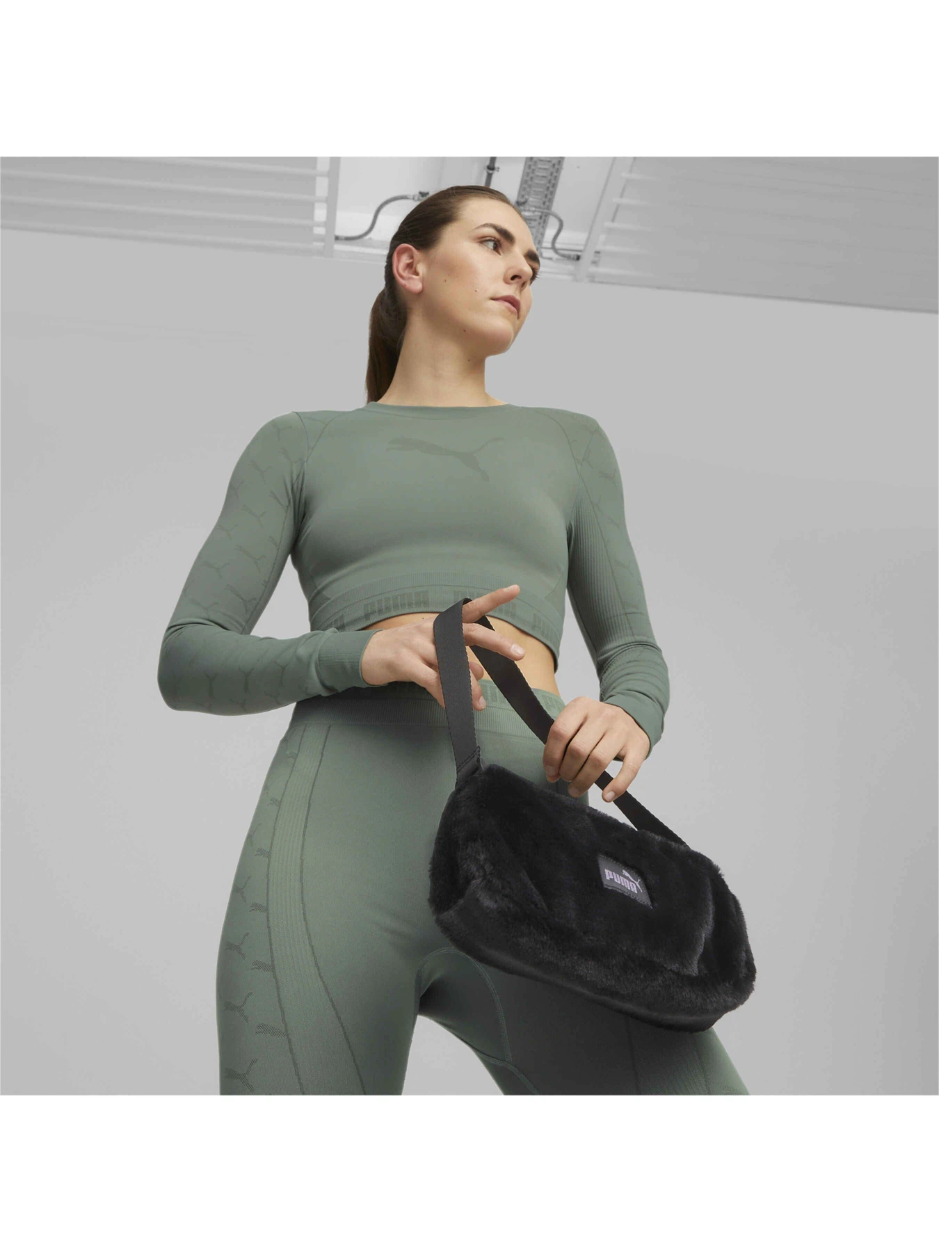 Сумки PUMA Core Baguette Bag модель 079872 Фото