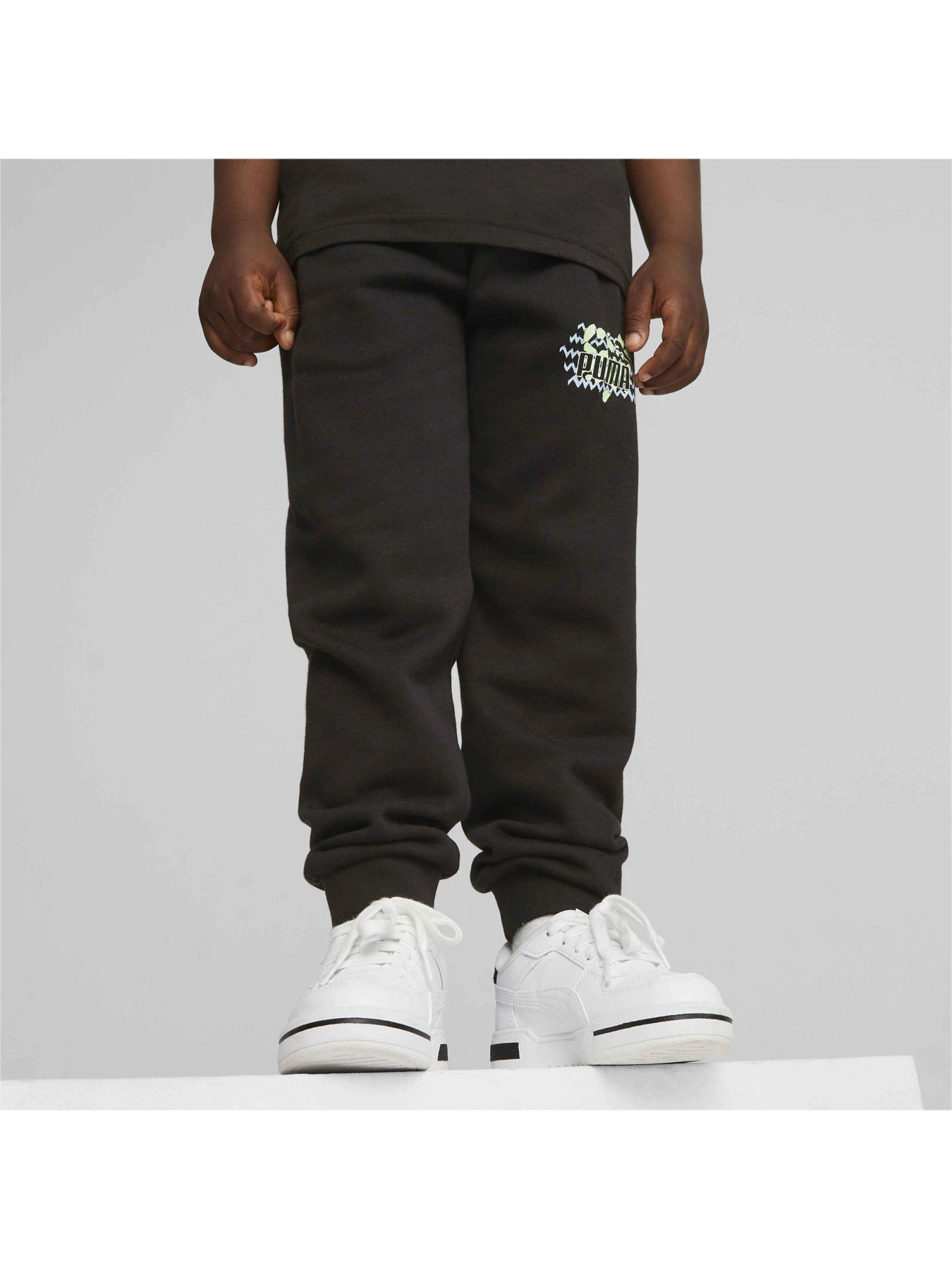 Брюки PUMA Ess Mix Mtch Sweatpants модель 676366 Брюки PUMA Ess Mix Mtch Sweatpants модель 676366 Фото