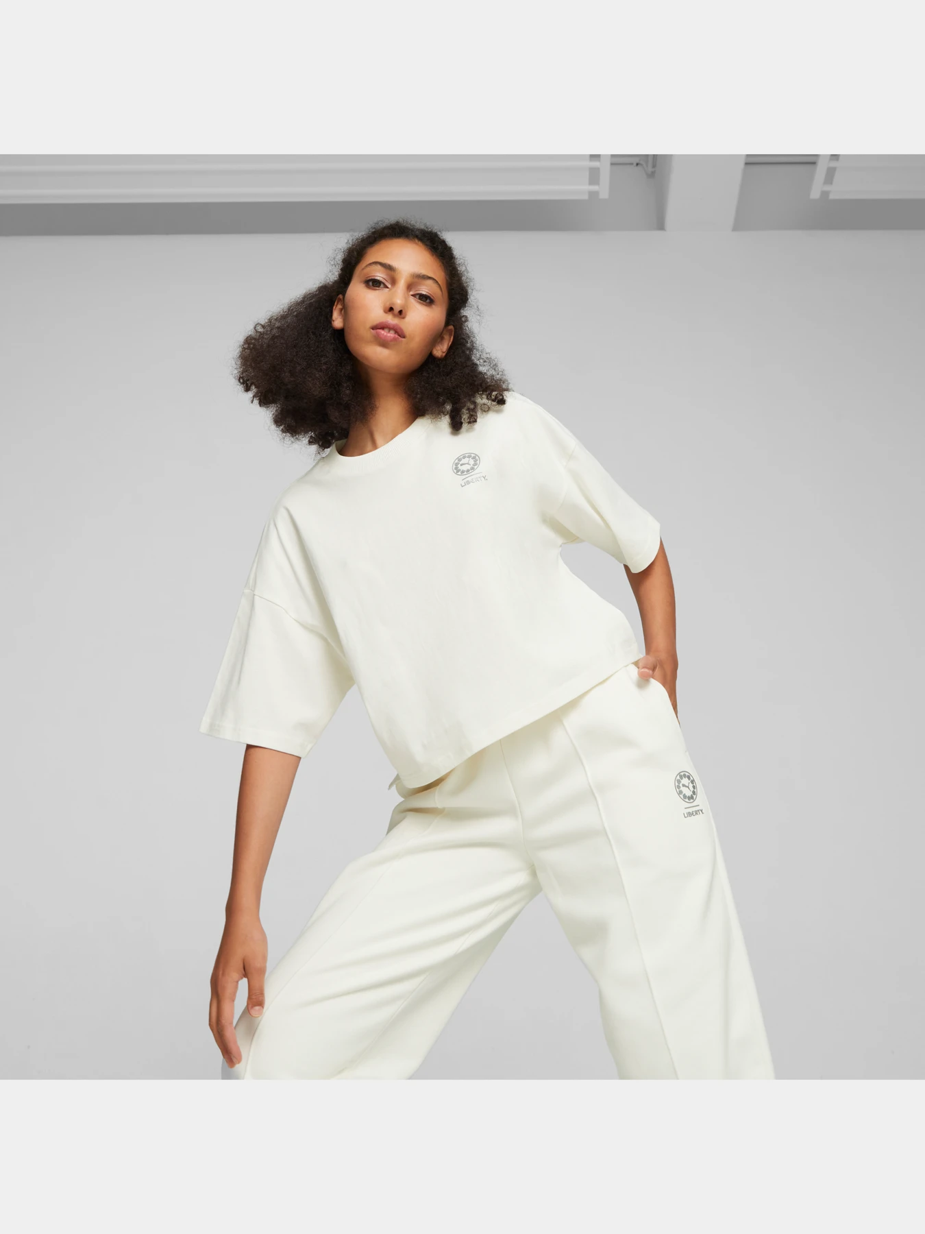 Футболки и поло PUMA x Liberty Graphic Tee модель 622207 Футболки и поло PUMA x Liberty Graphic Tee модель 622207 Фото