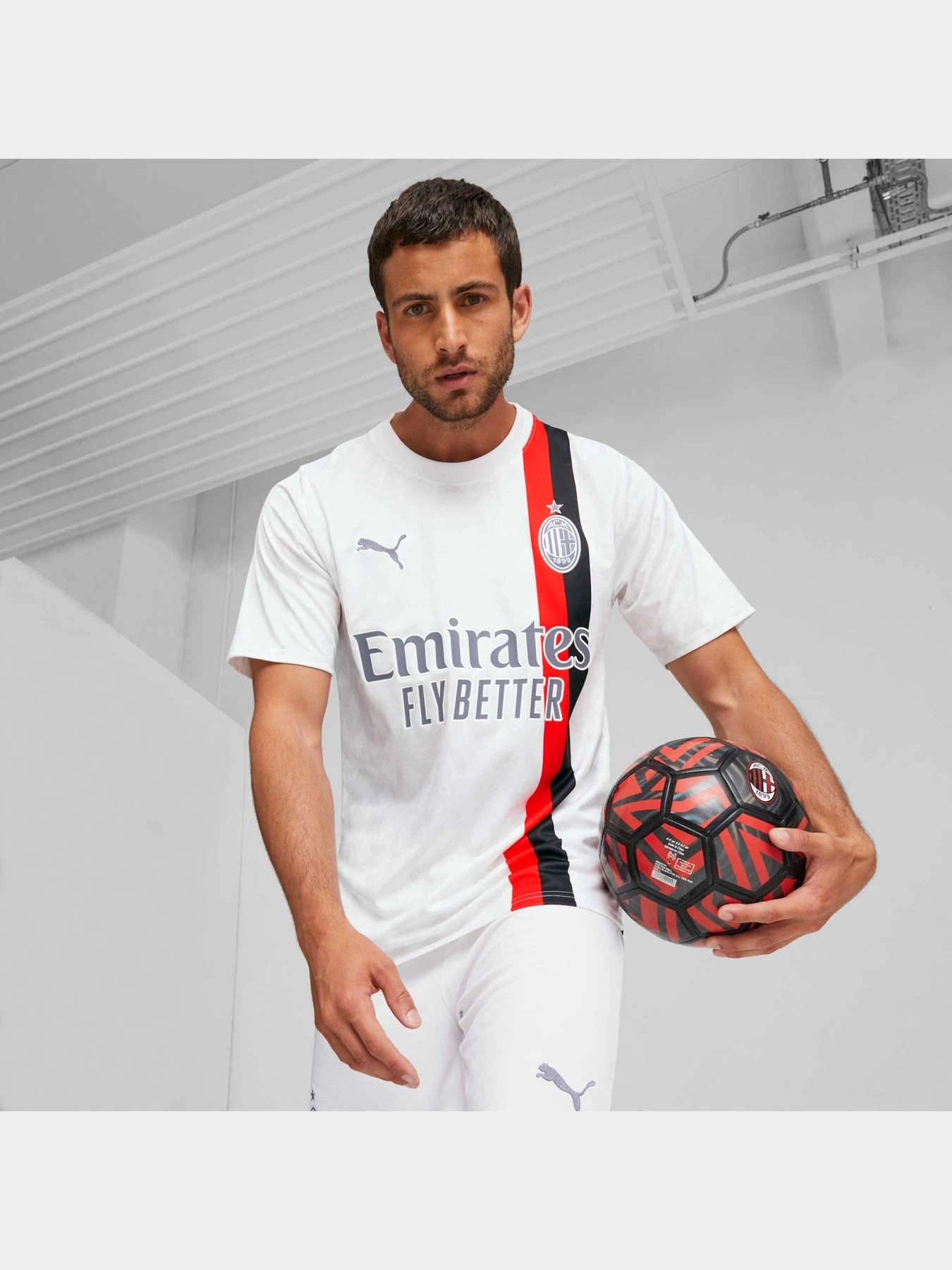 Футболки і поло PUMA Acm Away Jersey Replica модель 770391 Футболки і поло PUMA Acm Away Jersey Replica модель 770391 Фото