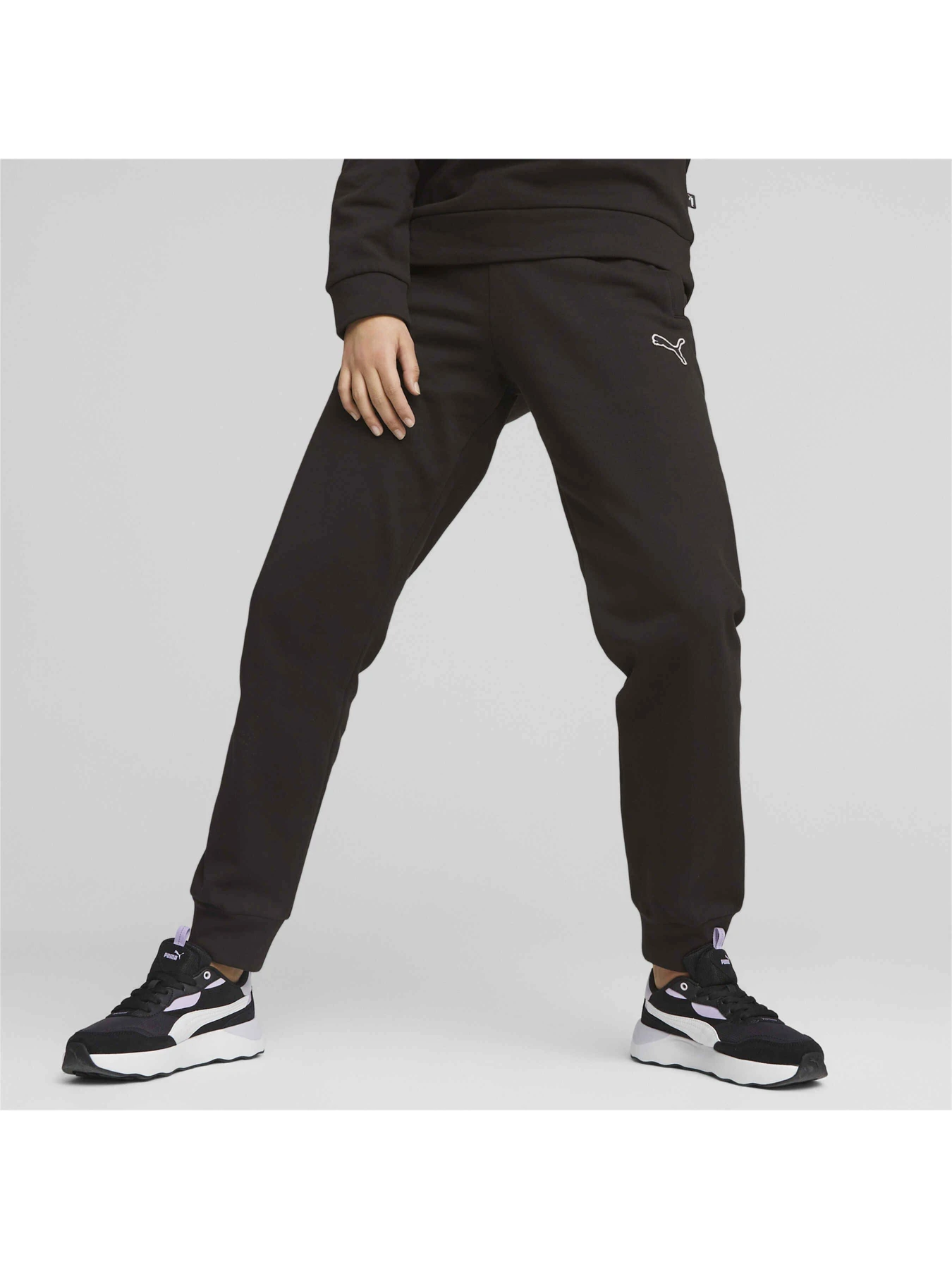 Брюки PUMA Better Essentials Pants модель 676805 Фото
