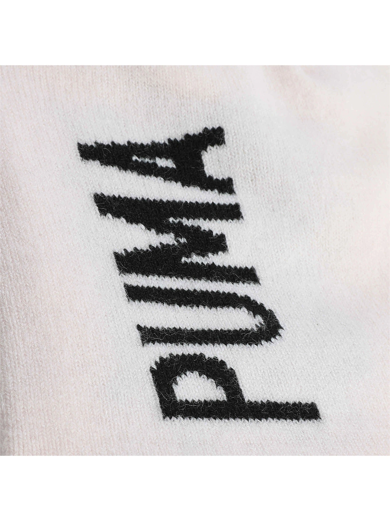 Шапки та кепки PUMA Ess Classiccufflessbeanie Jr модель 023461 Шапки та кепки PUMA Ess Classiccufflessbeanie Jr модель 023461 Фото