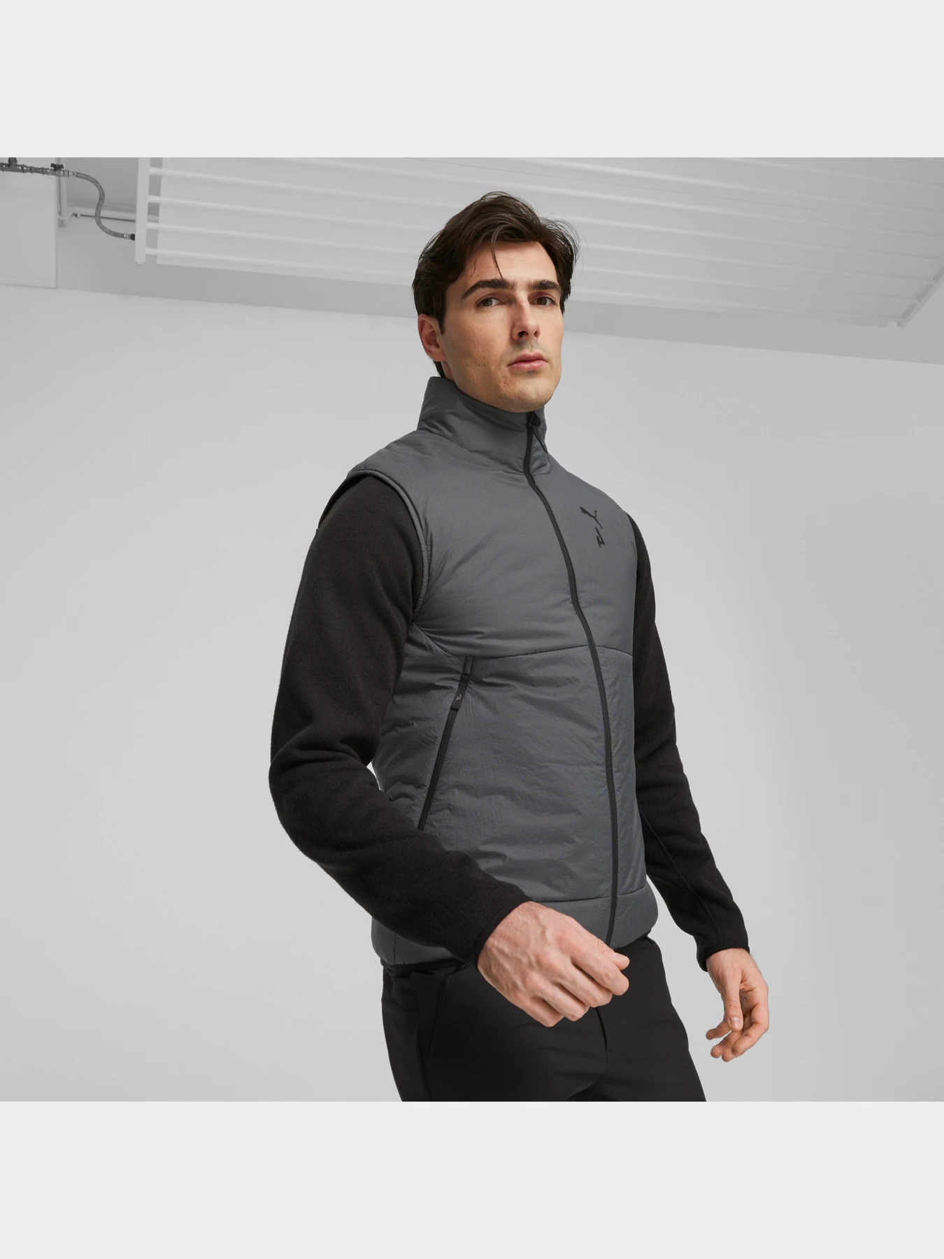 Куртки и дубленки PUMA Seasons Primaloft Vest модель 524111 Фото