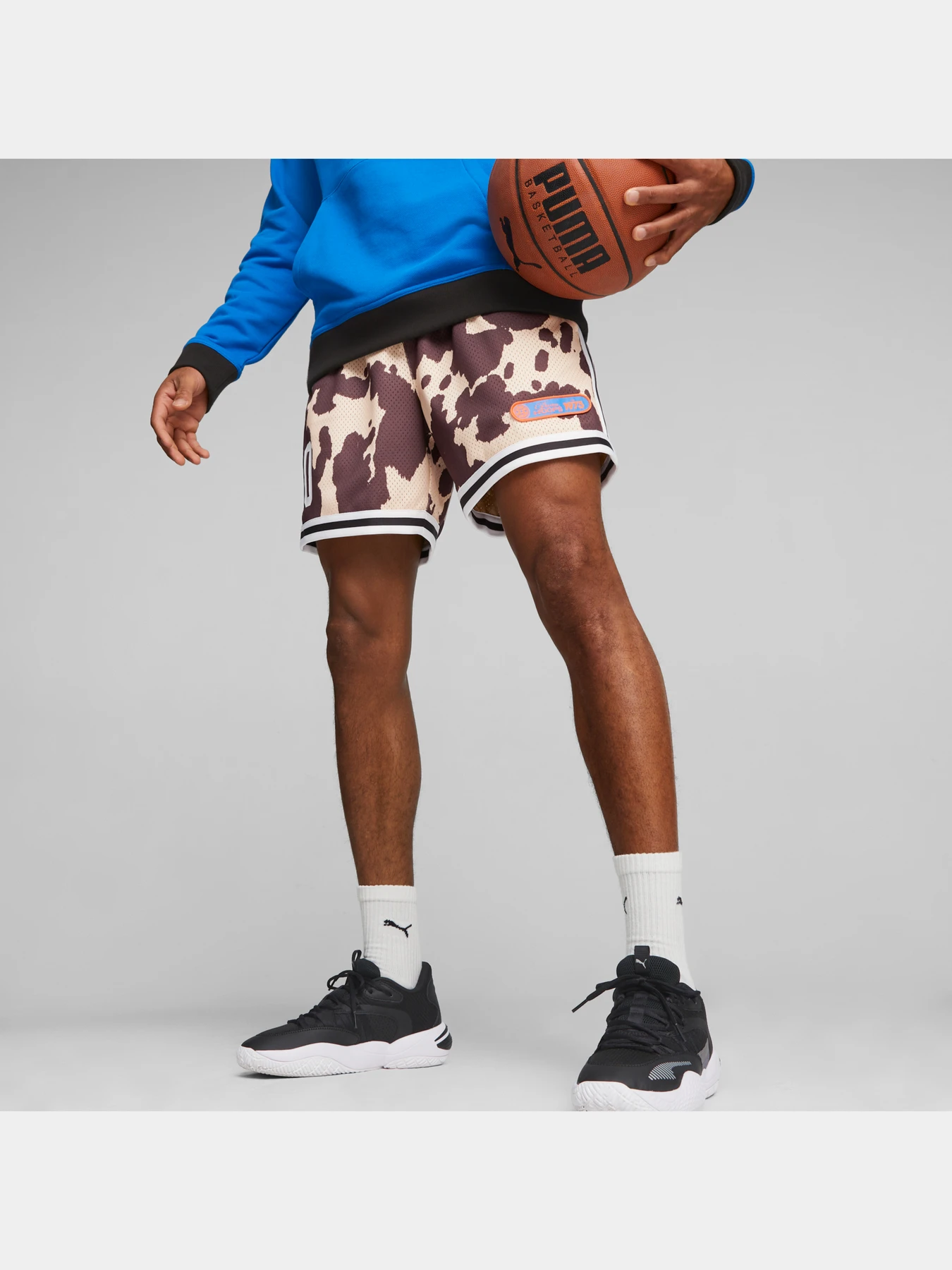 Шорты PUMA Clydes Closet Aop Short 1 модель 622035 Шорты PUMA Clydes Closet Aop Short 1 модель 622035 Фото