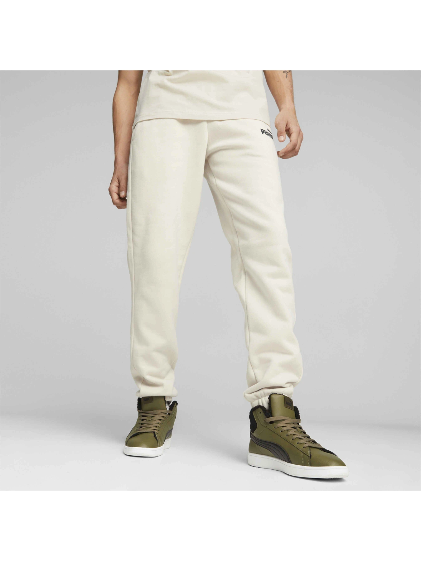 Брюки PUMA Ess Elevated Sweatpants модель 675985 Брюки PUMA Ess Elevated Sweatpants модель 675985 Фото