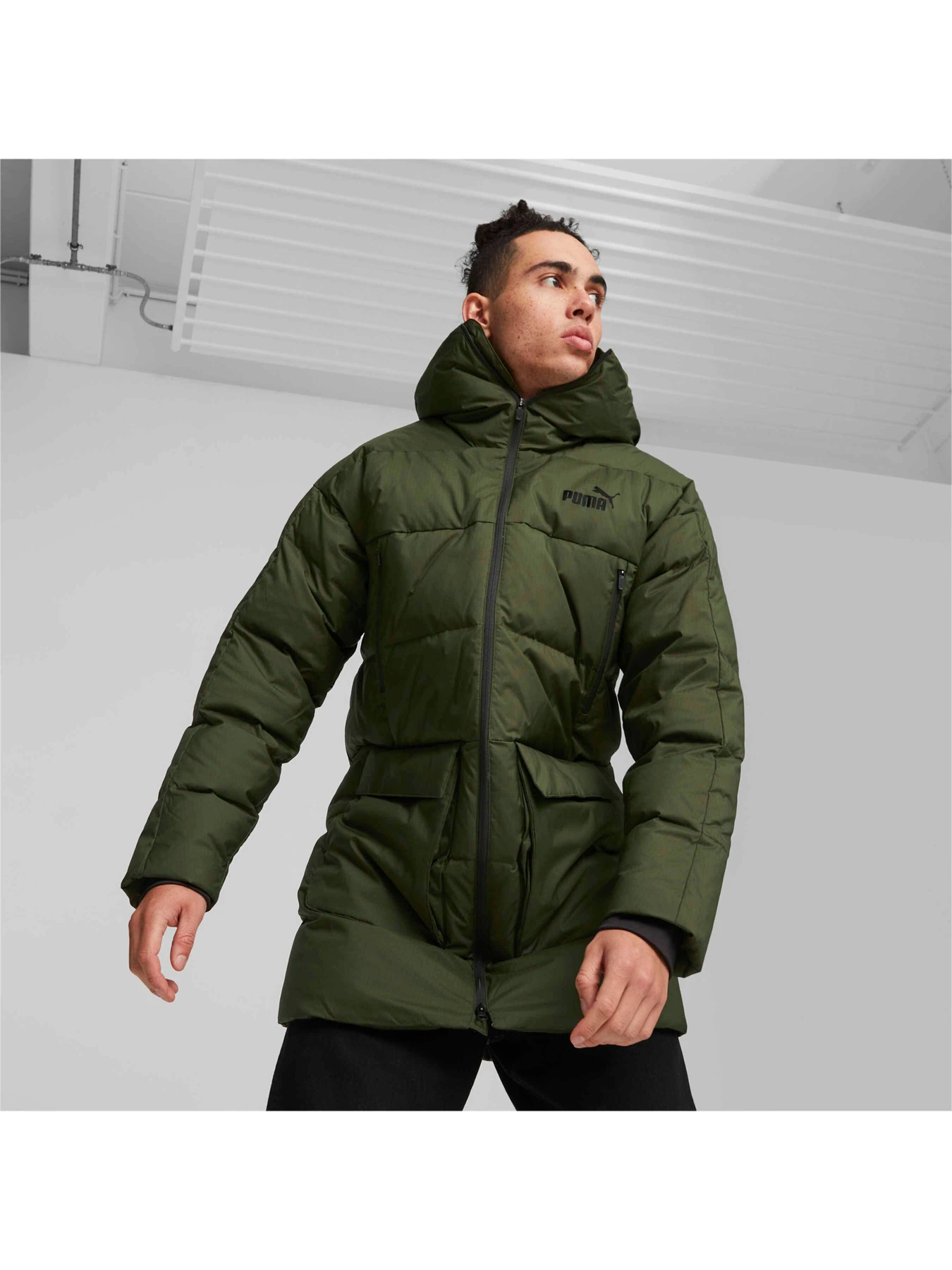 Куртки и дубленки PUMA Protective Hooded Down Coat модель 675378 Куртки и дубленки PUMA Protective Hooded Down Coat модель 675378 Фото