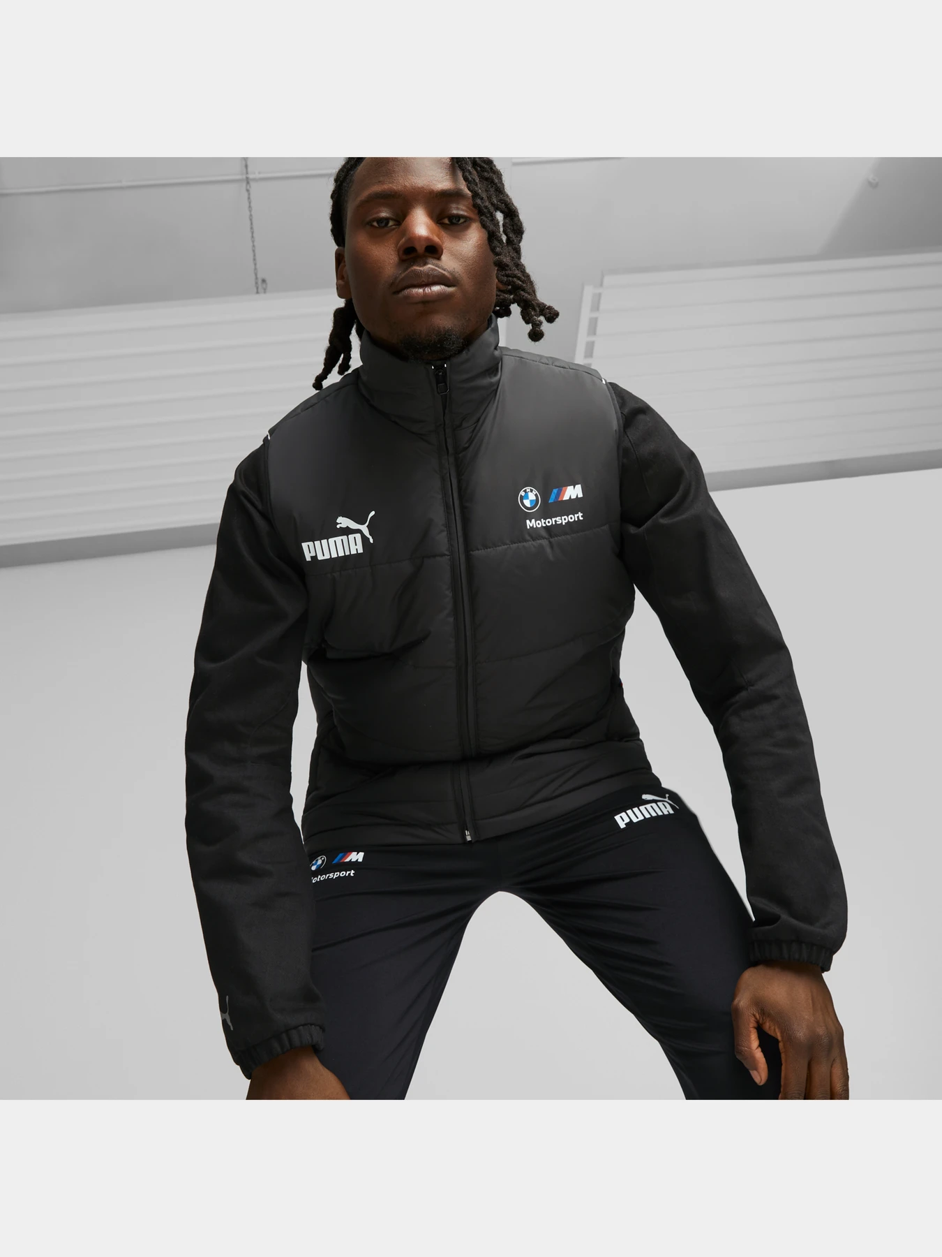 Куртки и дубленки PUMA Bmw Mms Mt7 Padded Vest модель 621211 Куртки и дубленки PUMA Bmw Mms Mt7 Padded Vest модель 621211 Фото