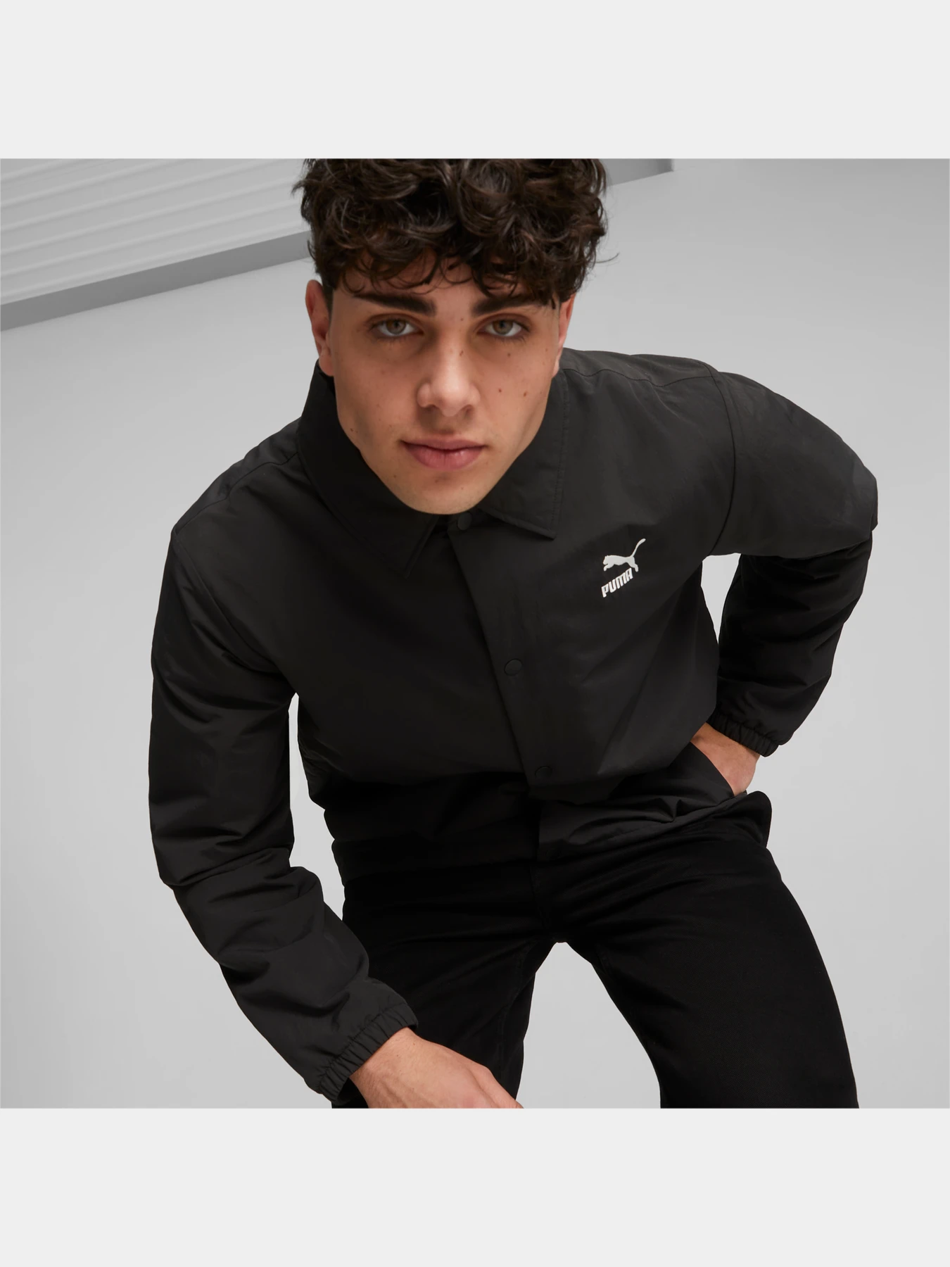 Куртки и дубленки PUMA Classics Coach Jacket модель 621678 Куртки и дубленки PUMA Classics Coach Jacket модель 621678 Фото