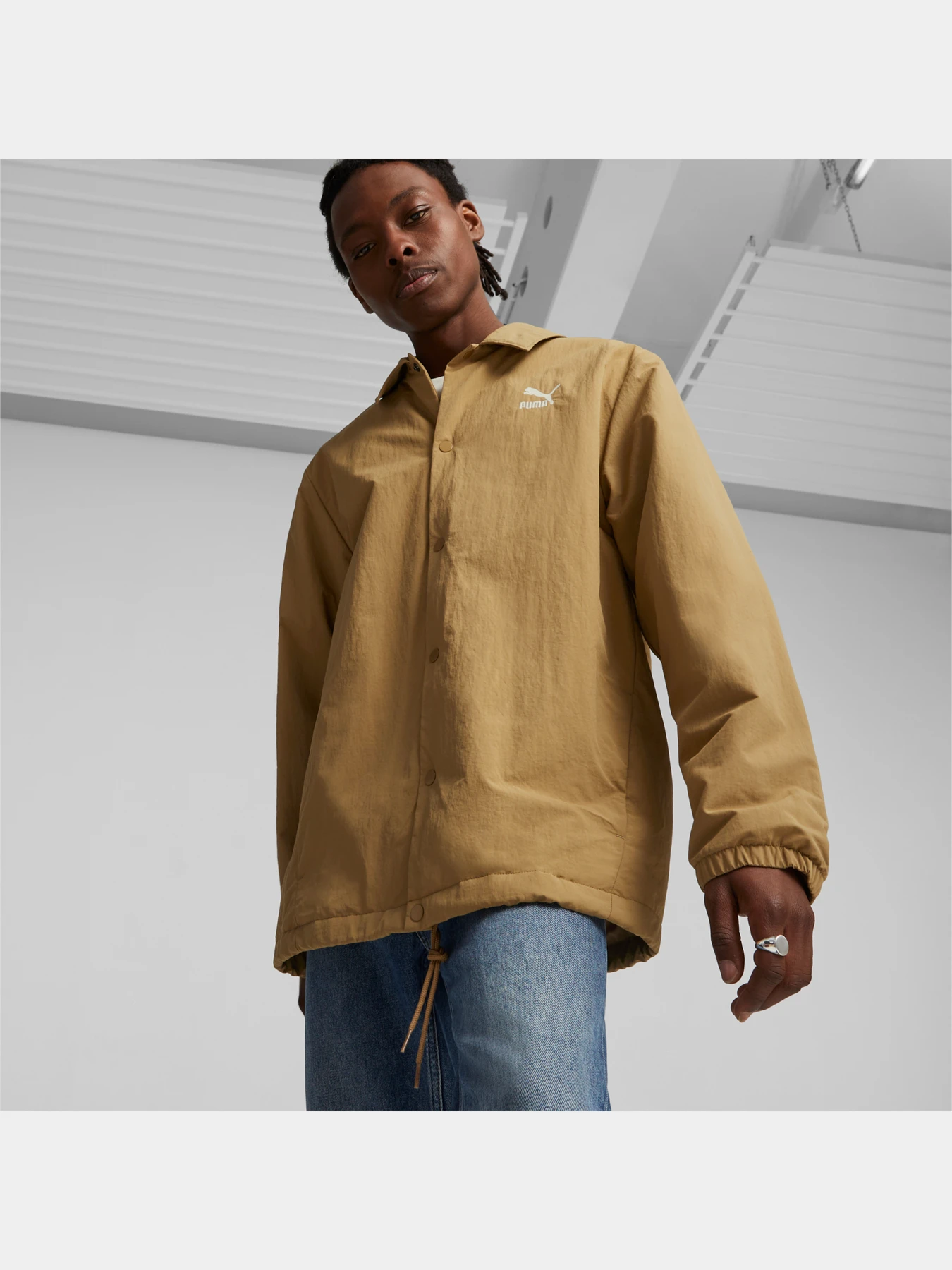 Куртки и дубленки PUMA Classics Coach Jacket модель 621678 Куртки и дубленки PUMA Classics Coach Jacket модель 621678 Фото