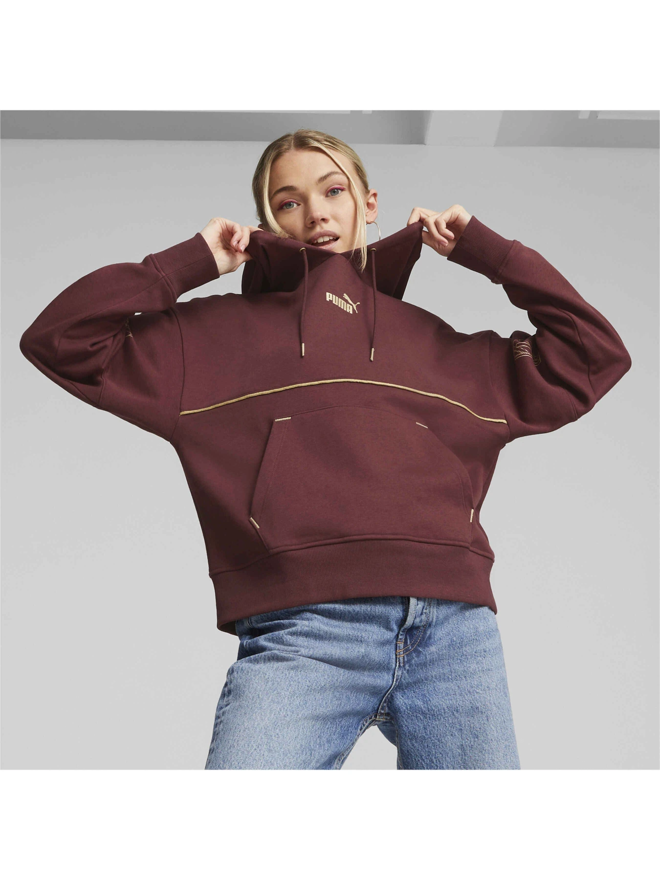 Худі та світшоти PUMA Power Deco Glam Hoodie модель 671756 Худі та світшоти PUMA Power Deco Glam Hoodie модель 671756 Фото