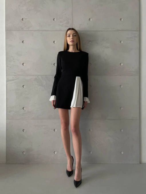 Сукні Anais Gose Margo модель Margo white plisse Фото