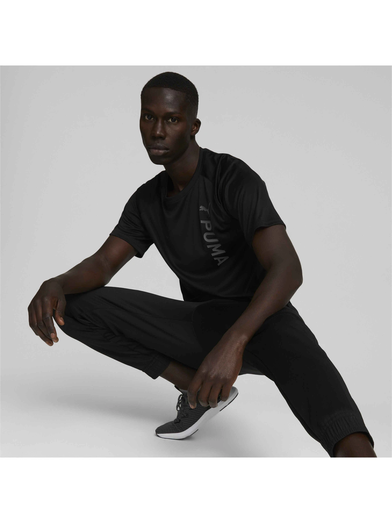 Футболки и поло PUMA Fit Ss Tee модель 522119 Футболки и поло PUMA Fit Ss Tee модель 522119 Фото
