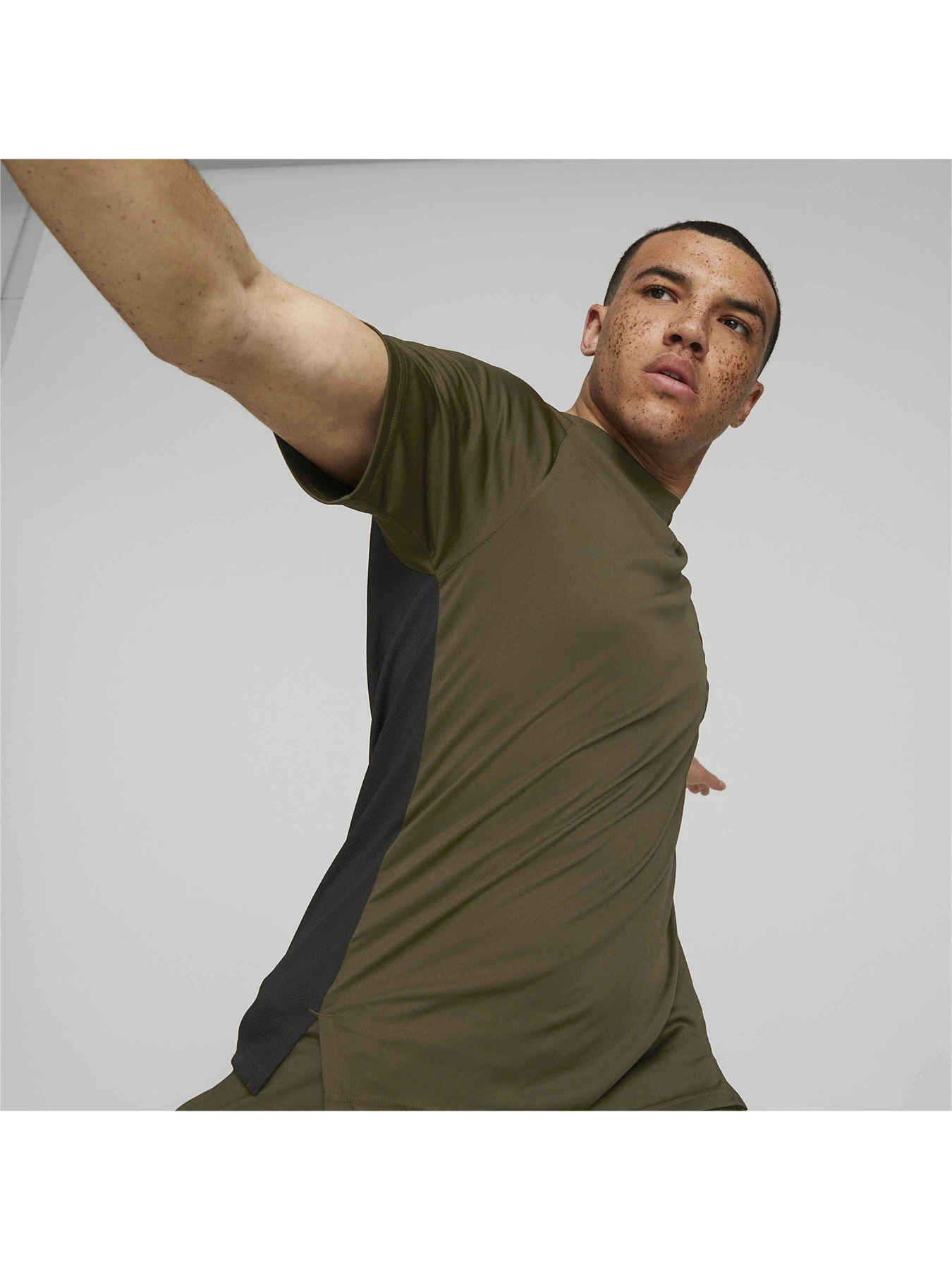 Футболки и поло PUMA Fit Ss Tee модель 522119 Футболки и поло PUMA Fit Ss Tee модель 522119 Фото