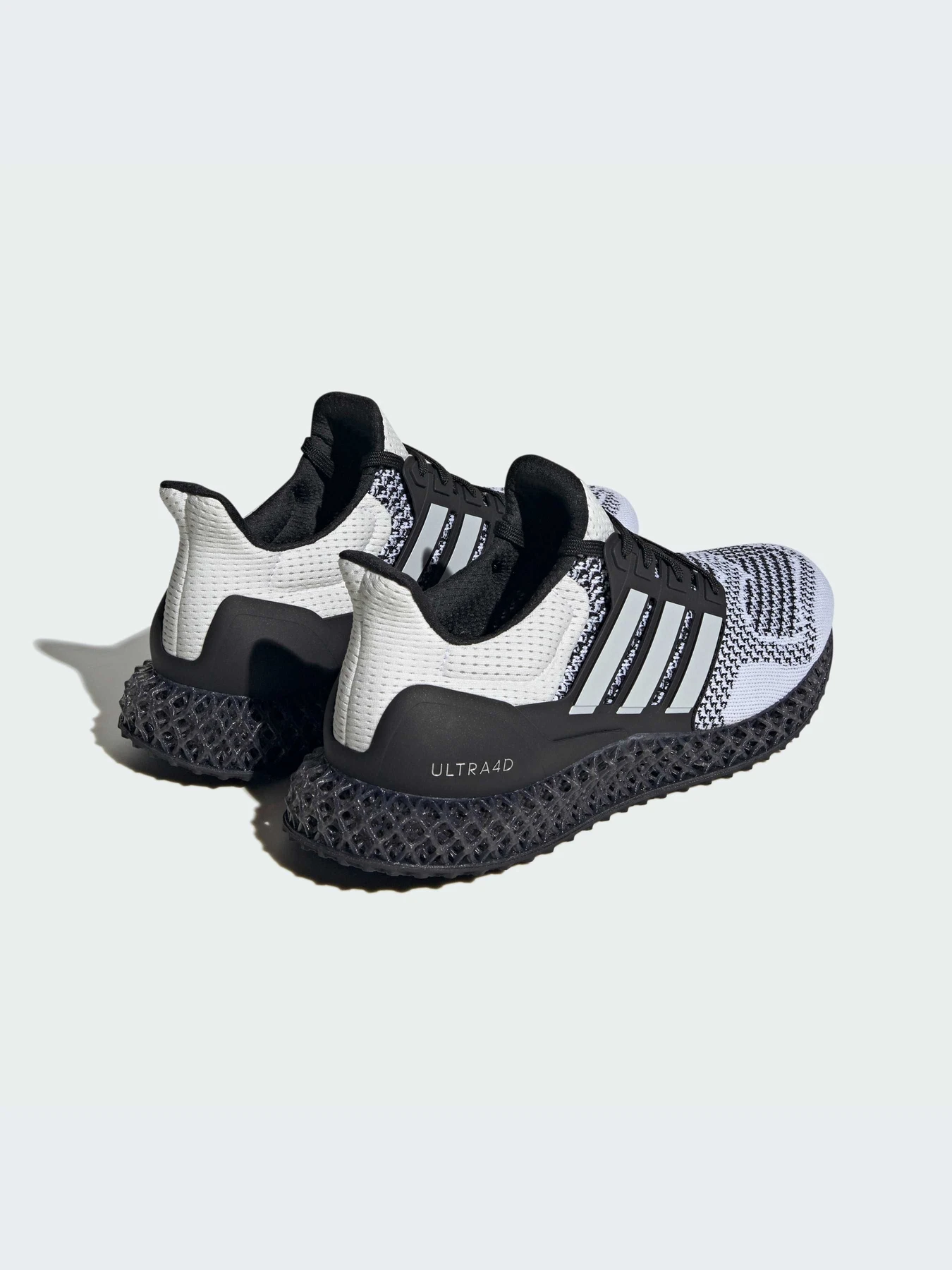 Кроссовки Adidas модель IG2262 Кроссовки Adidas модель IG2262 Фото