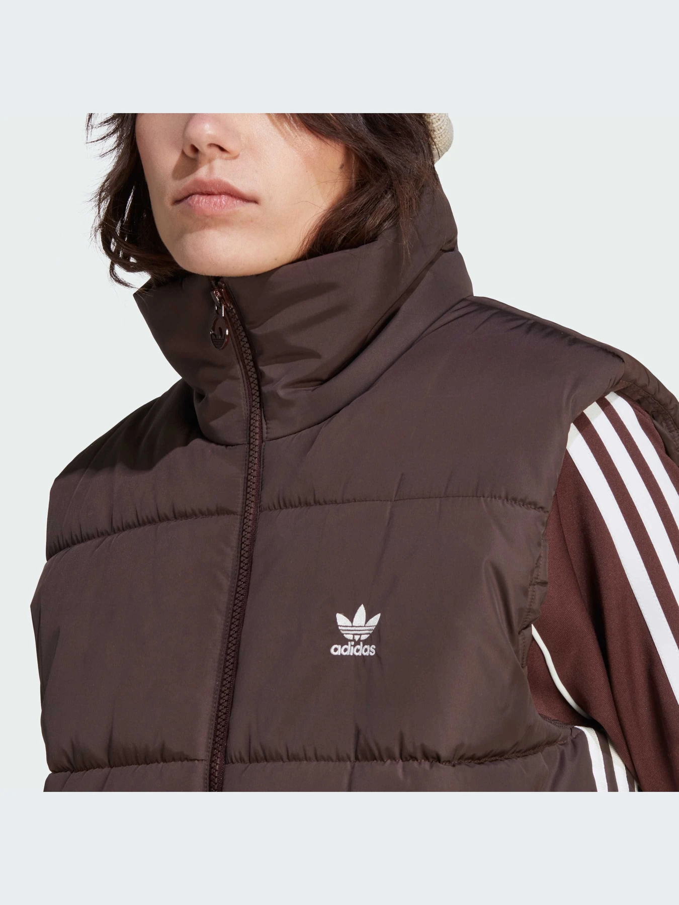 Куртки и дубленки Adidas модель IP1326 Куртки и дубленки Adidas модель IP1326 Фото