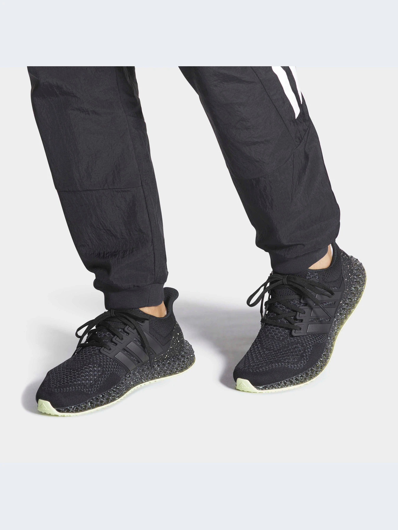 Кроссовки Adidas Ultraboost модель HP9732 Фото