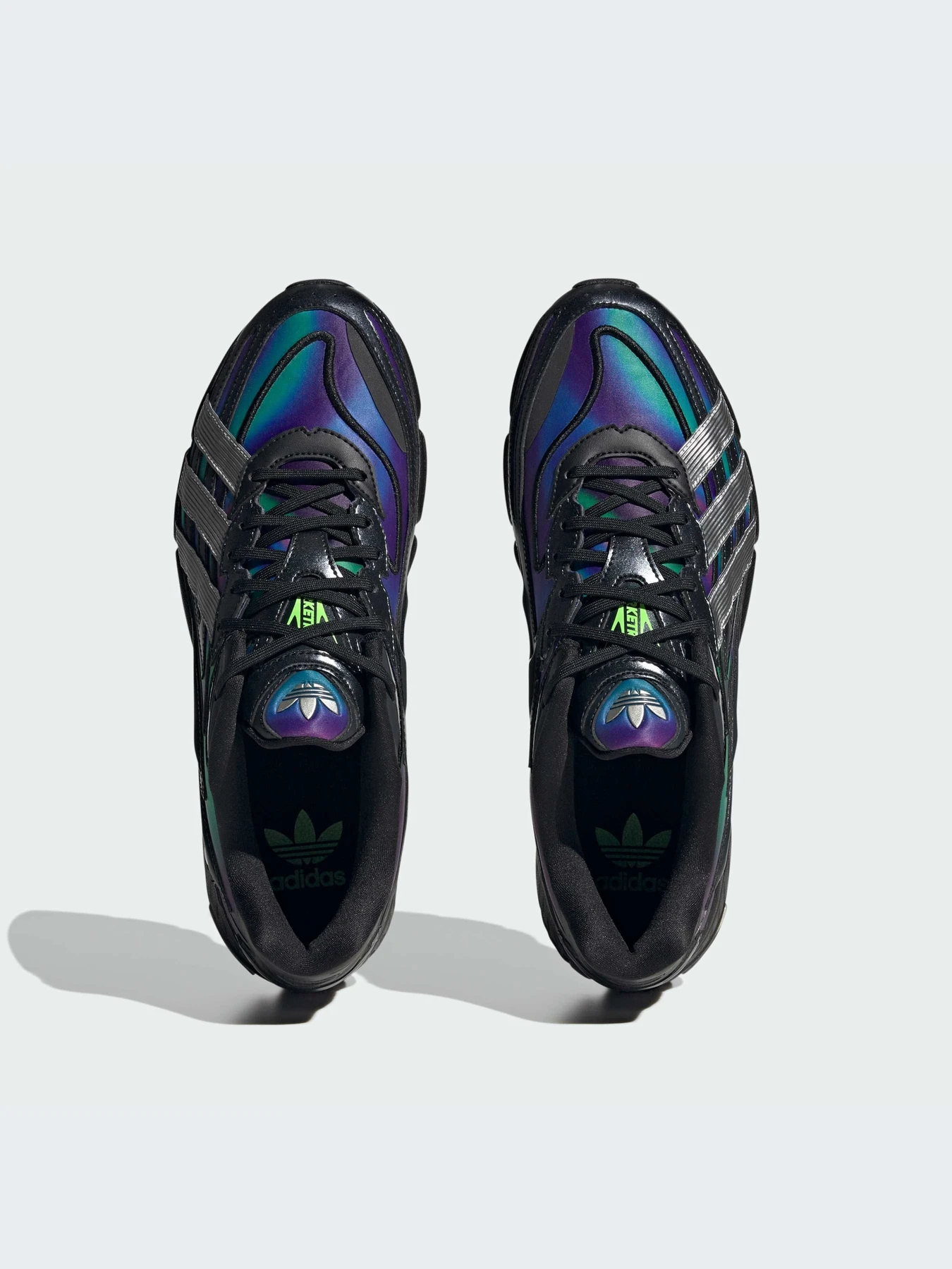 Кроссовки Adidas модель IE4216 Кроссовки Adidas модель IE4216 Фото