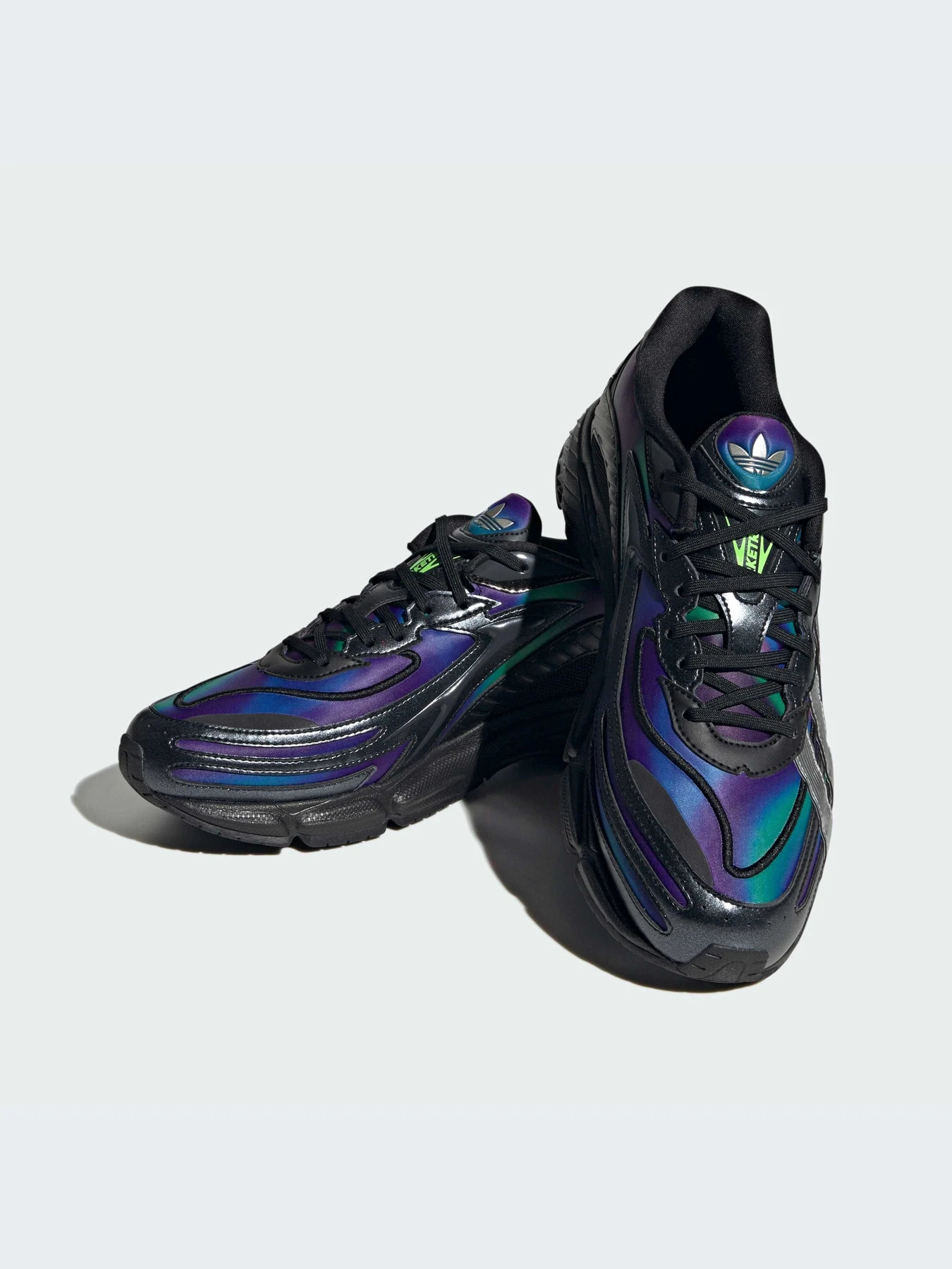Кроссовки Adidas модель IE4216 Кроссовки Adidas модель IE4216 Фото
