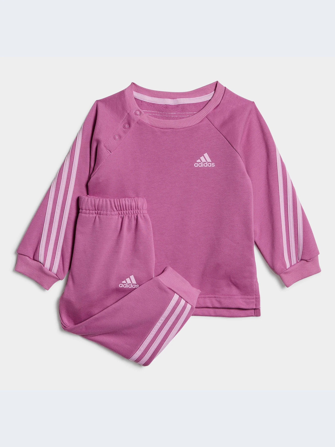 Костюми Adidas Культові силуети модель HN8930 Костюми Adidas Культові силуети модель HN8930 Фото