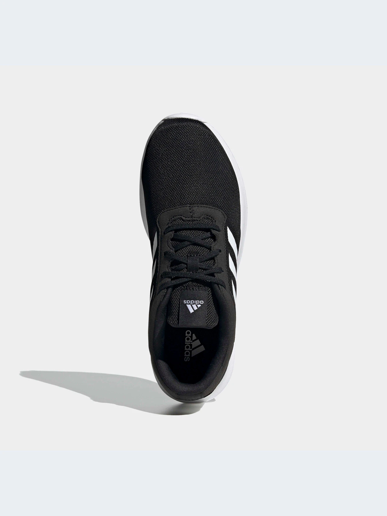 Кроссовки Adidas модель FX3581 Кроссовки Adidas модель FX3581 Фото