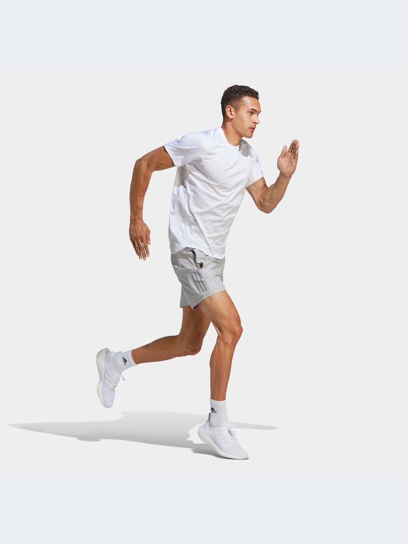 Шорты Adidas модель HN0804 Шорты Adidas модель HN0804 Фото