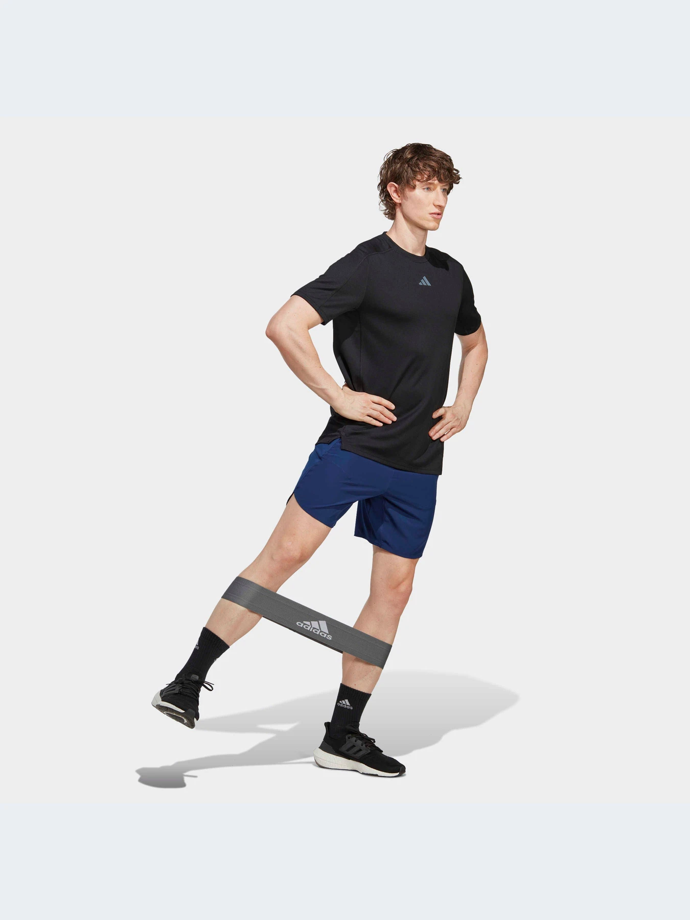 Шорты Adidas модель IC2043 Фото