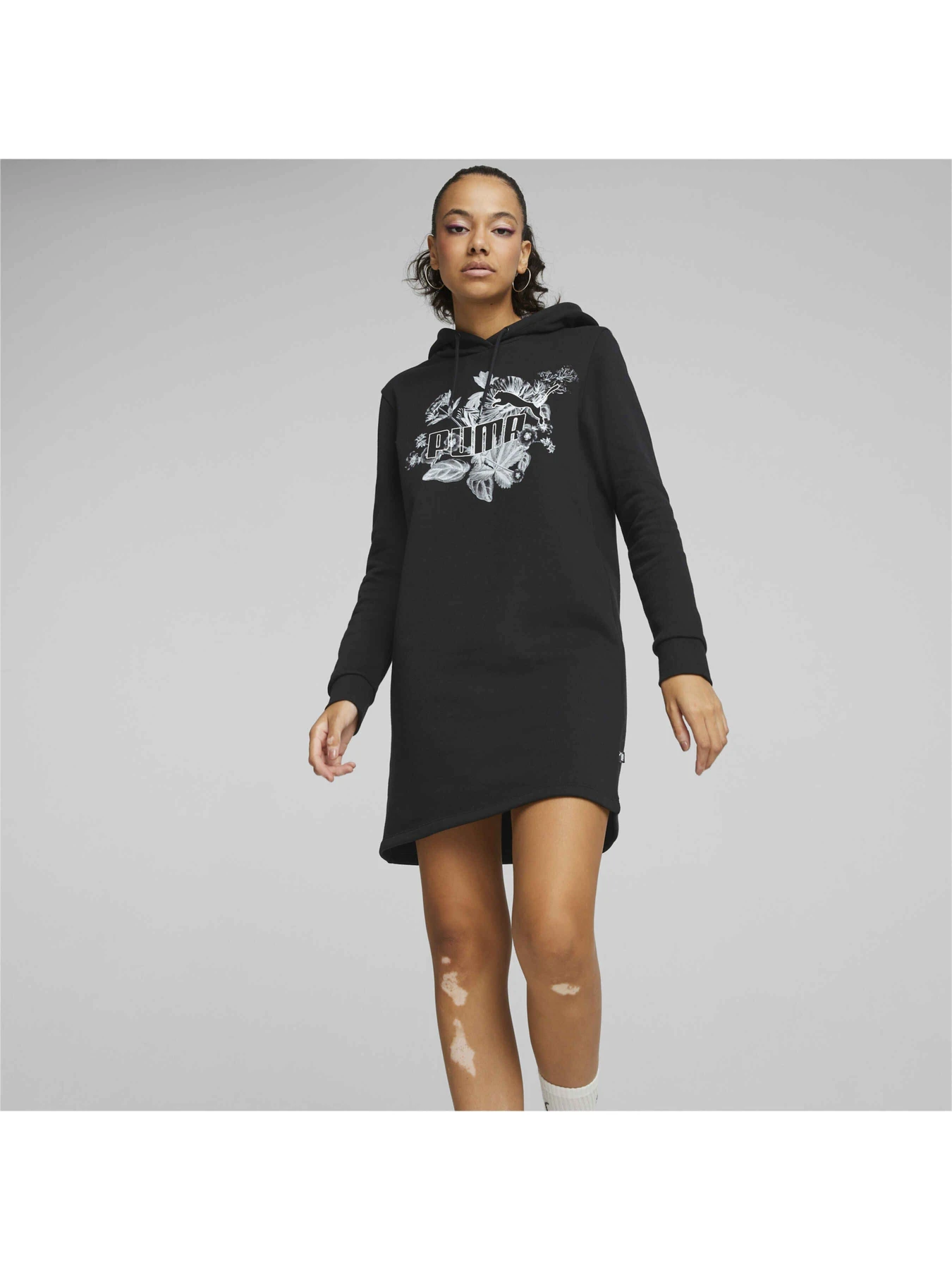 Сукні PUMA Frozen Flower Dress модель 674005 Сукні PUMA Frozen Flower Dress модель 674005 Фото