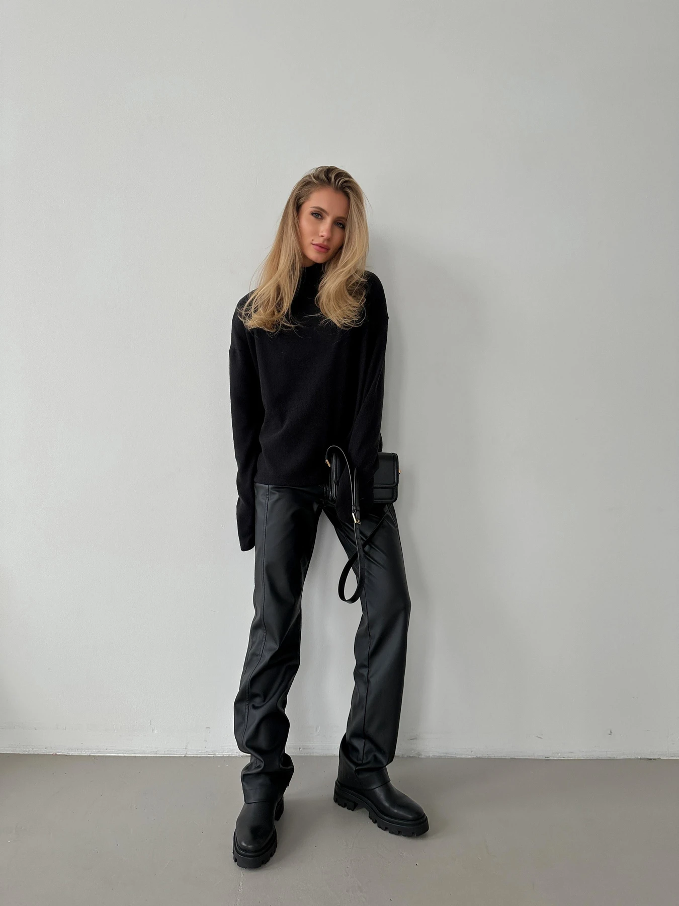 Свитры и кардиганы DARI CO модель AW23300_1 Свитры и кардиганы DARI CO модель AW23300_1 Фото