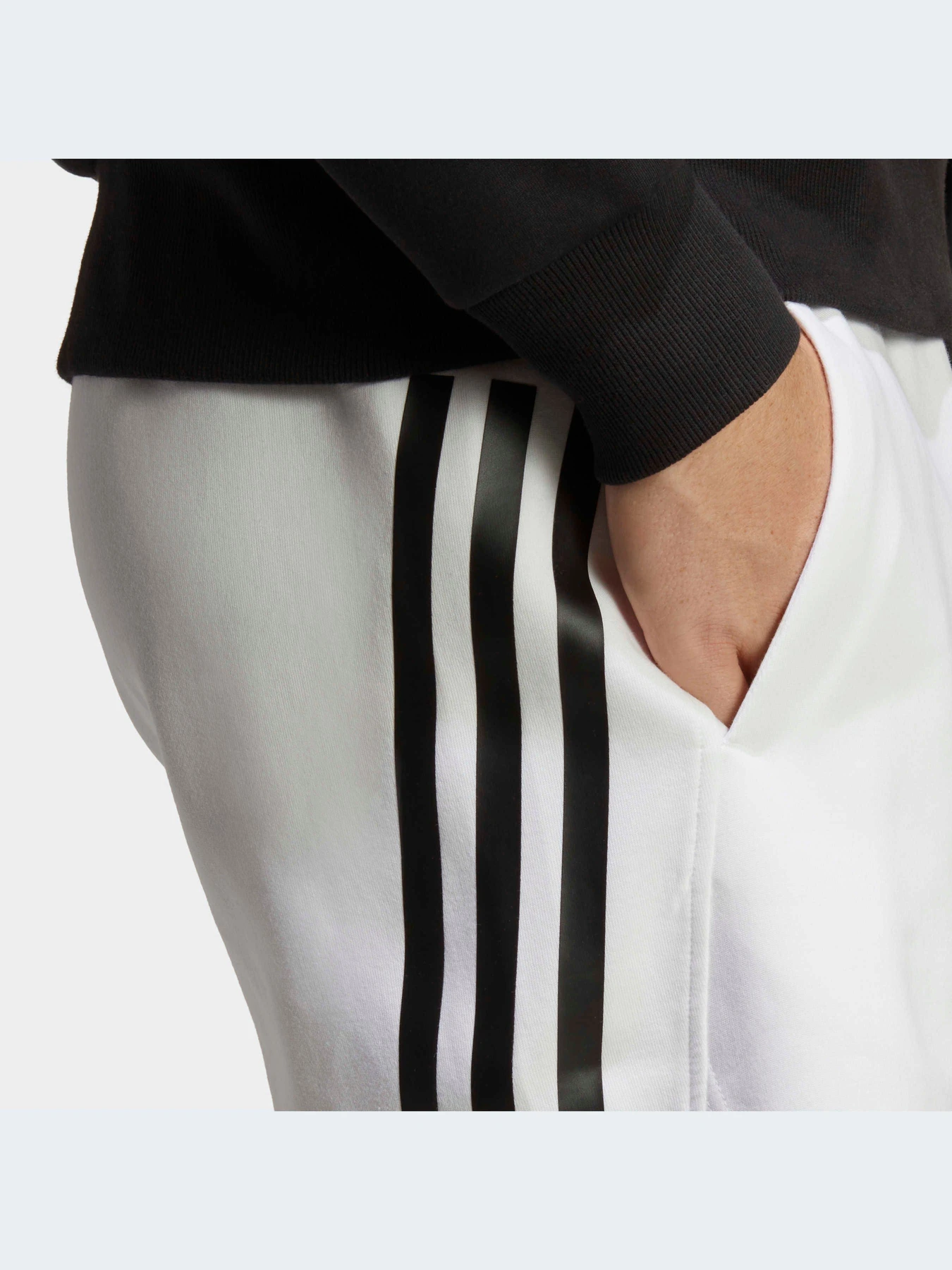 Шорты Adidas модель IC3753 Шорты Adidas модель IC3753 Фото