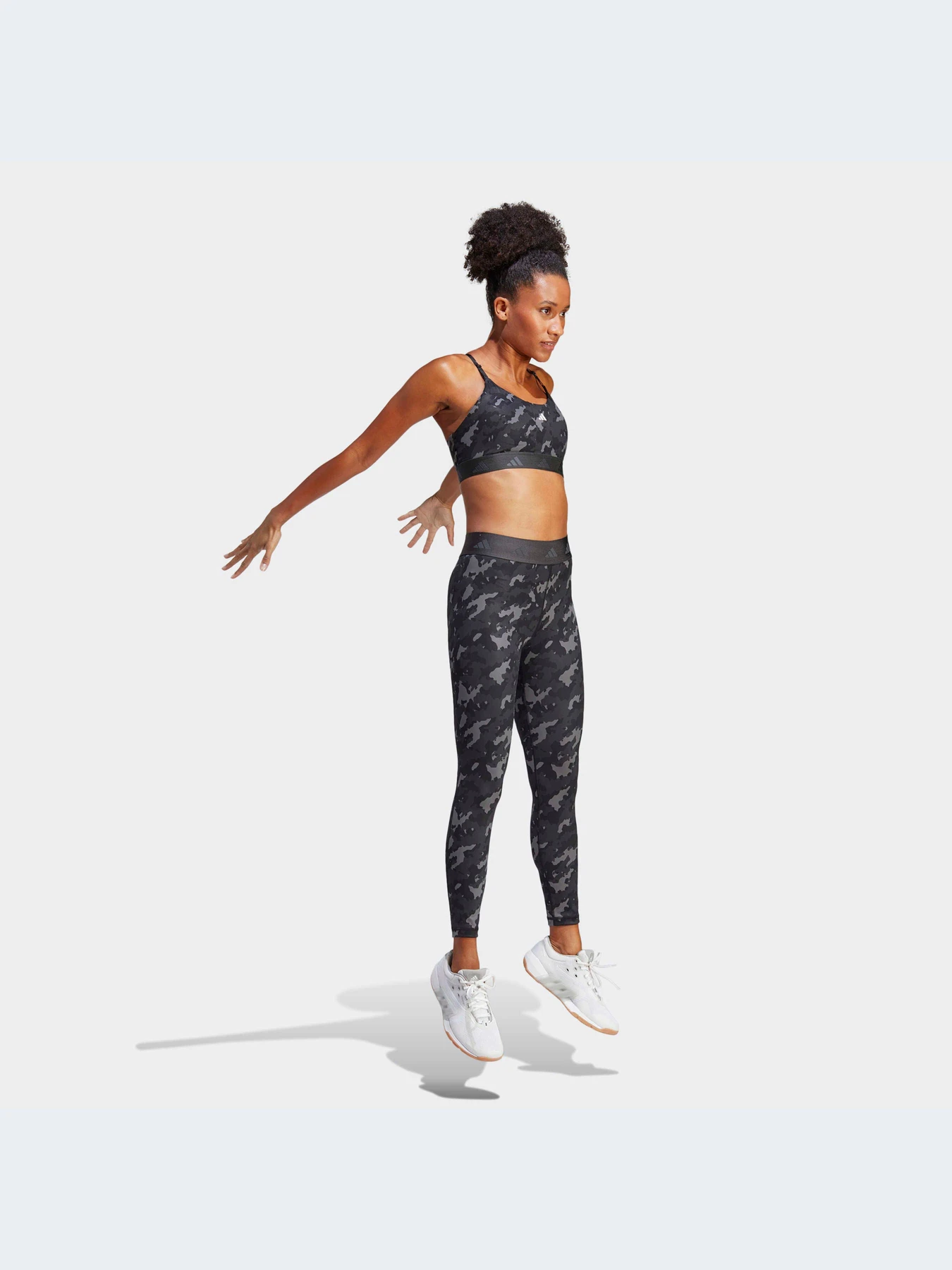 Брюки Adidas Clima модель HS7416 Брюки Adidas Clima модель HS7416 Фото
