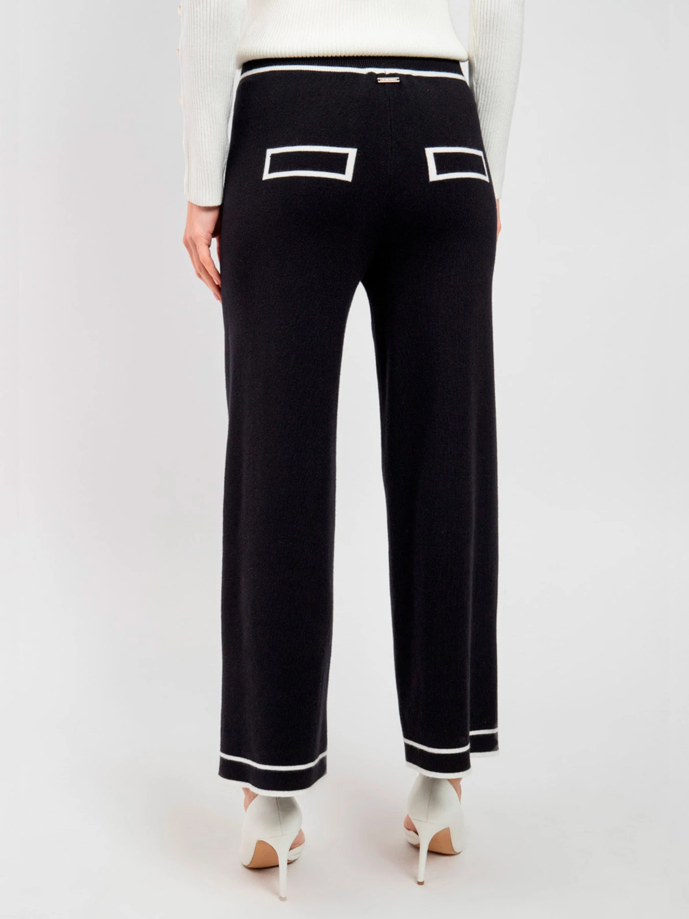 Штани NOSECRETS модель 233NS087PANTS Штани NOSECRETS модель 233NS087PANTS Фото