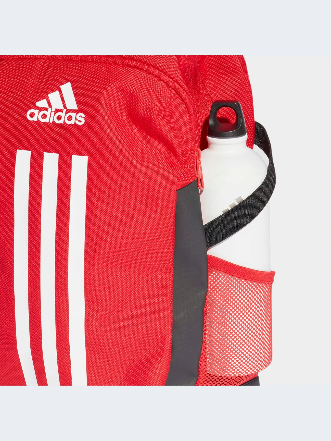 Рюкзаки Adidas модель HD9931 Рюкзаки Adidas модель HD9931 Фото