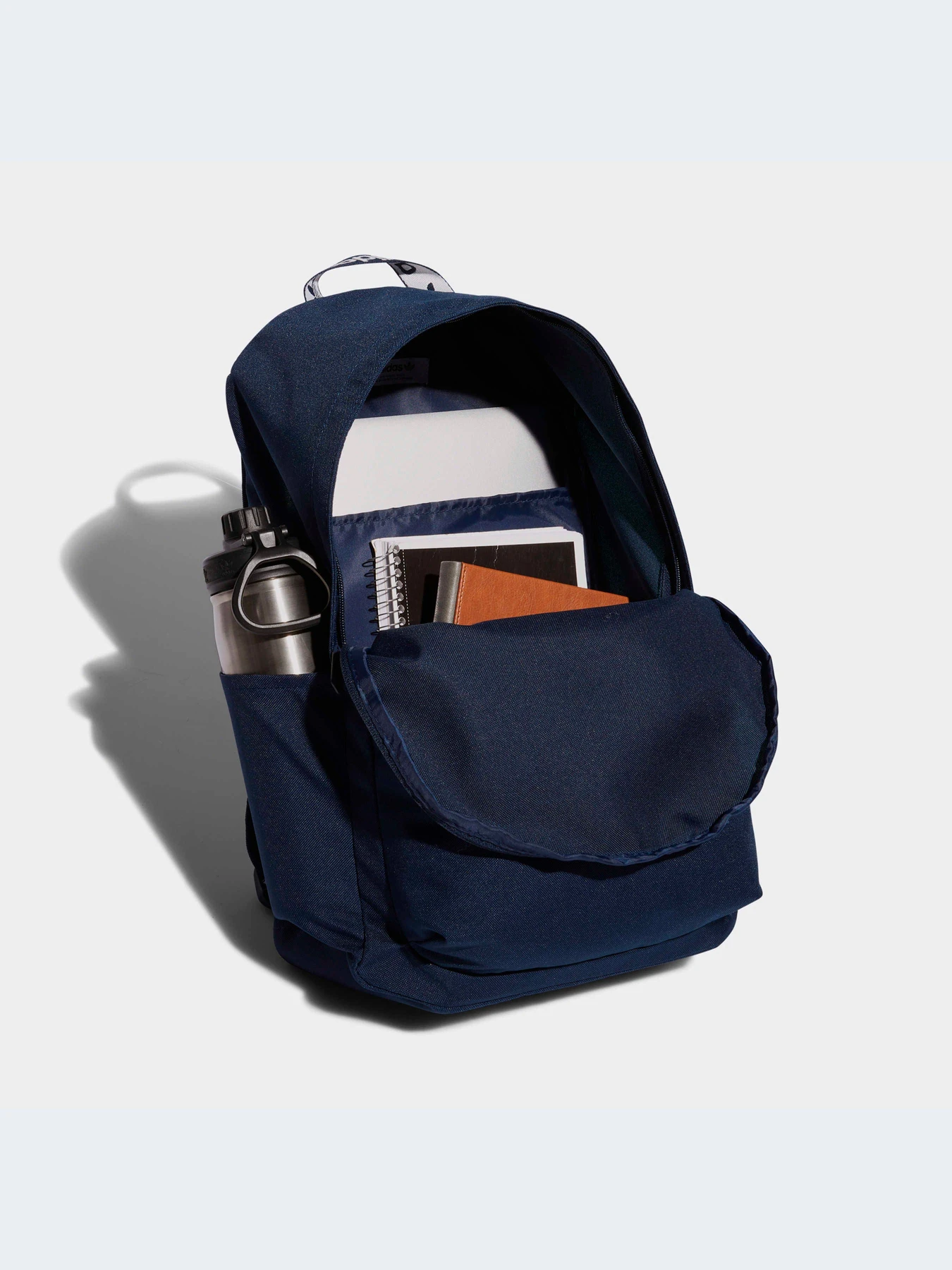 Рюкзаки Adidas Adicolor модель HK2621 Рюкзаки Adidas Adicolor модель HK2621 Фото